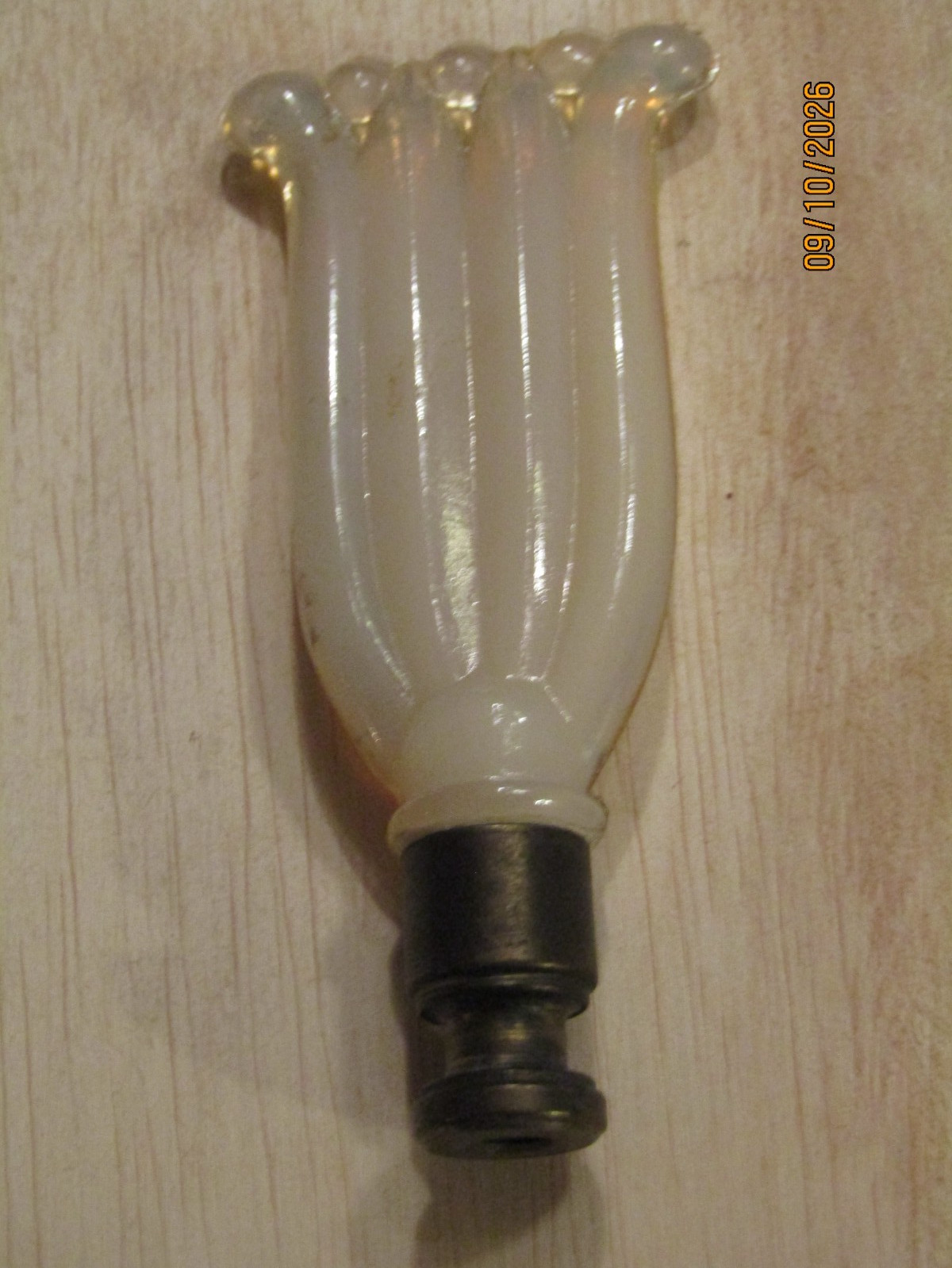 Aladdin Alacite Opaque Precision Milk Glass Lamp Finial Lighting 30s