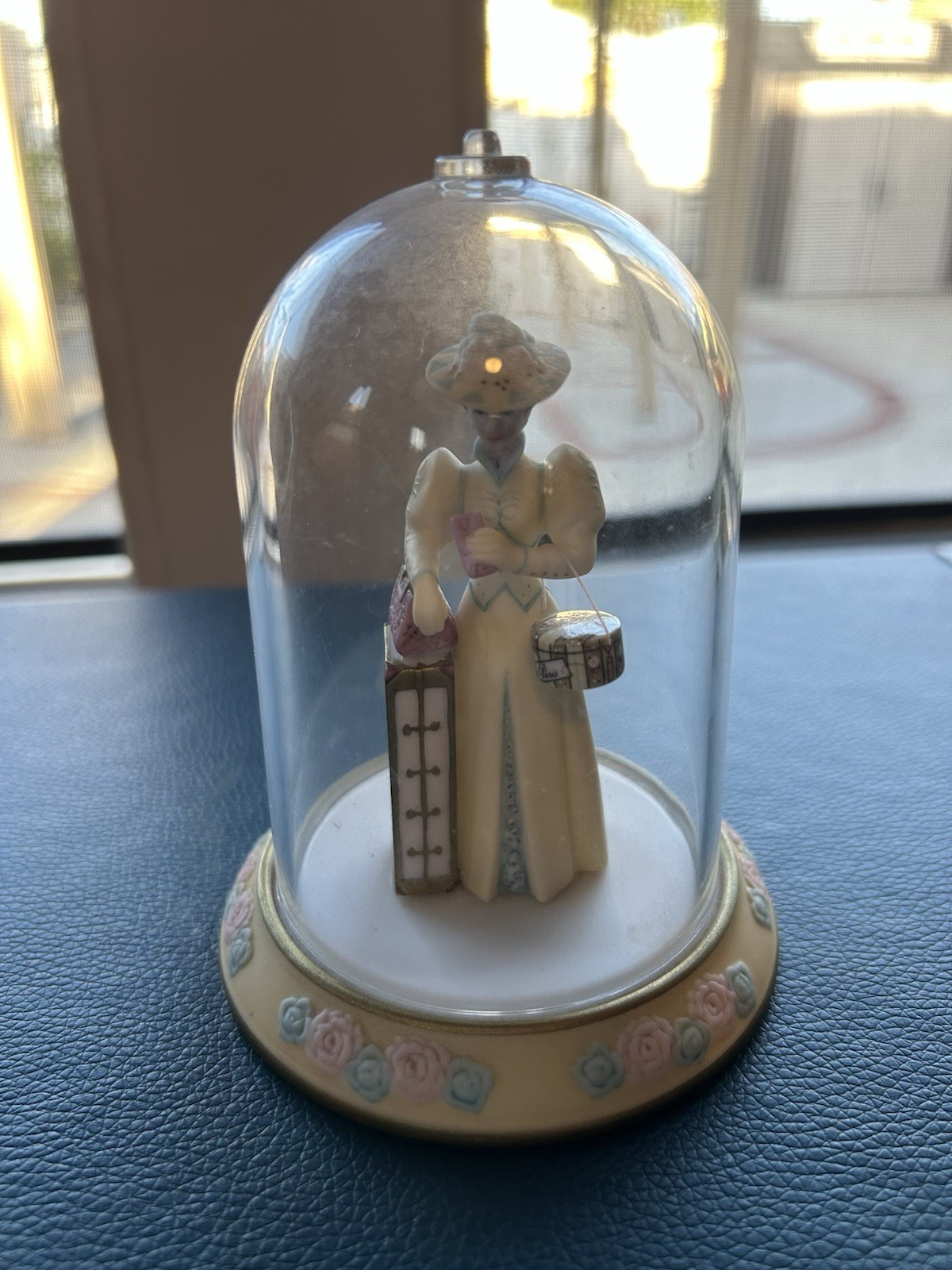 Avon Mrs. Albee Porcelain Figurine Avon Mrs. Albee Porcelain Figurine