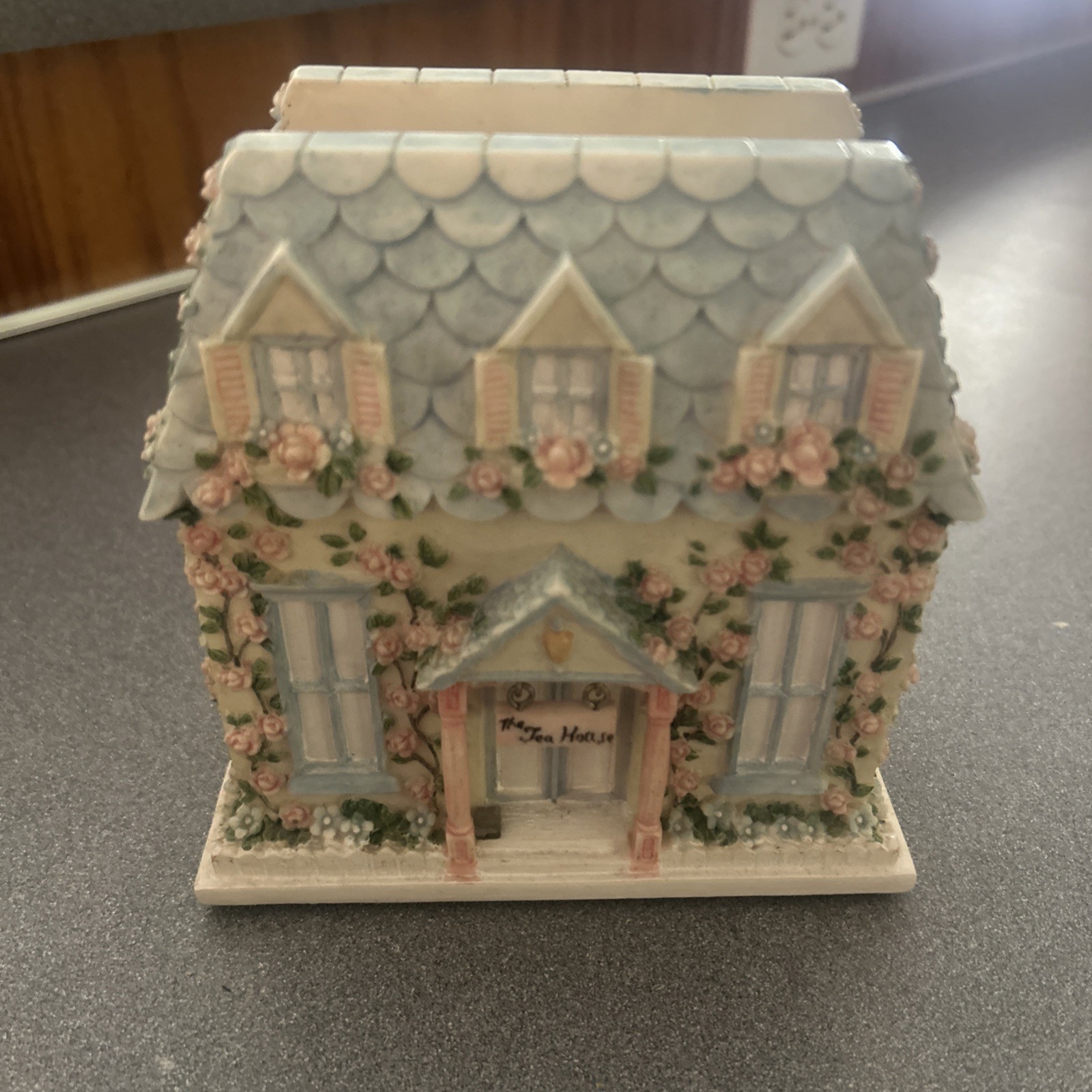 VTG Pfaltzgraff TEA HOUSE Rose Cottage Resin Napkin Holder Cottagecore Farmhouse