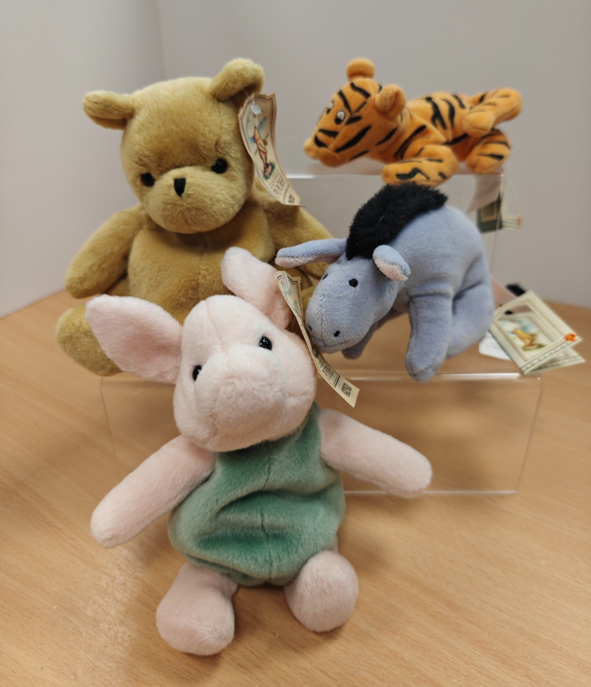 4 Vtg Gund Disney Classic Pooh Plush Lot Pooh, Piglet, Tigger, Eeyore TIV