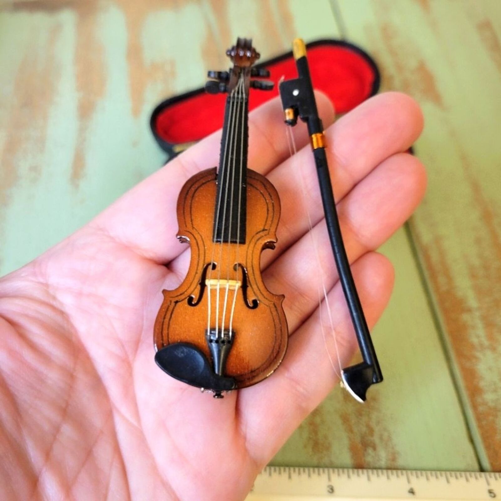 Exquisite Miniature 1:12 Scale Violin with Bow & Case Dollhouse Figurine