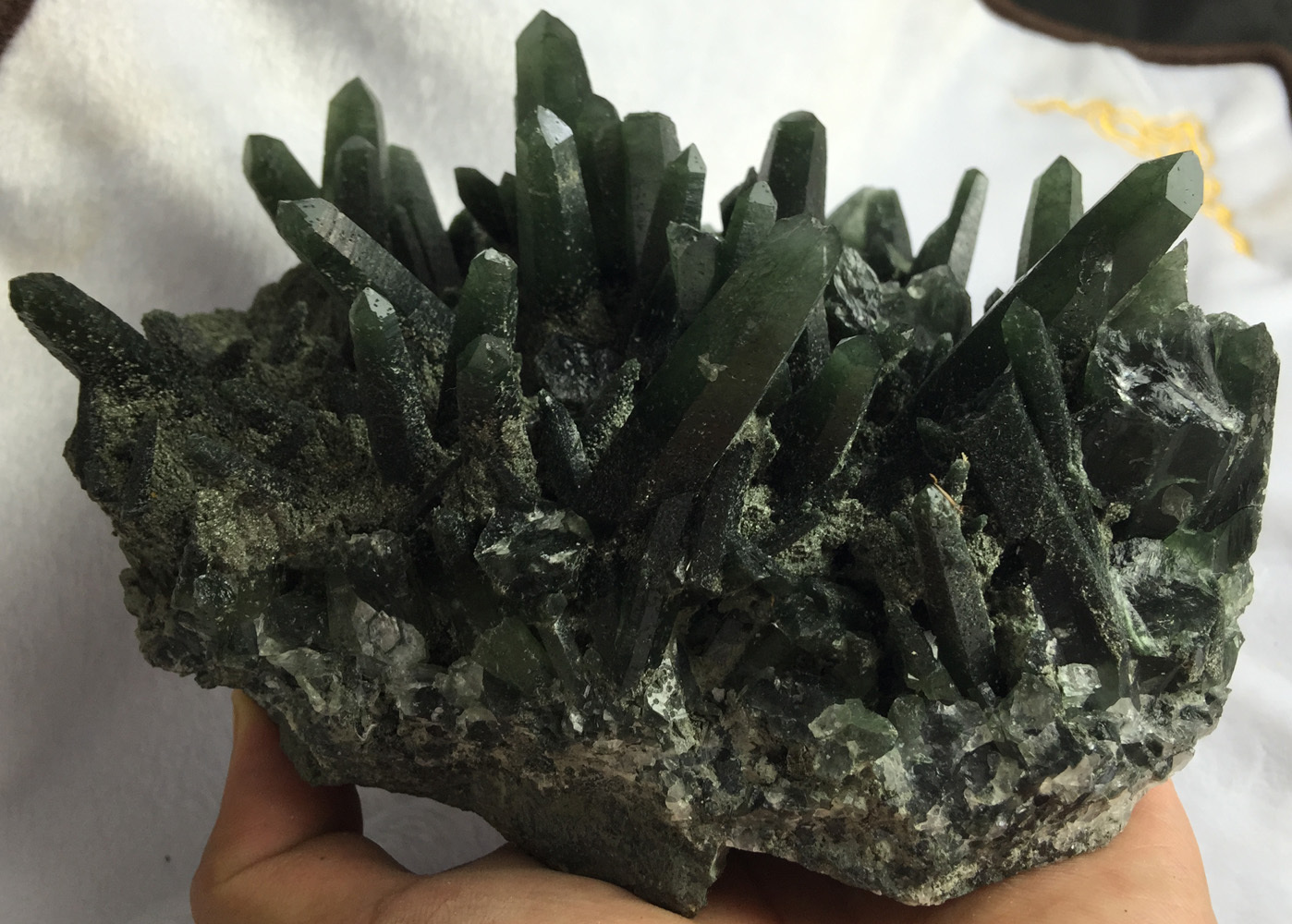 1750g New Rare NATURAL skeletal Elestial Green QUARTZ Crystal Cluster Specimen
