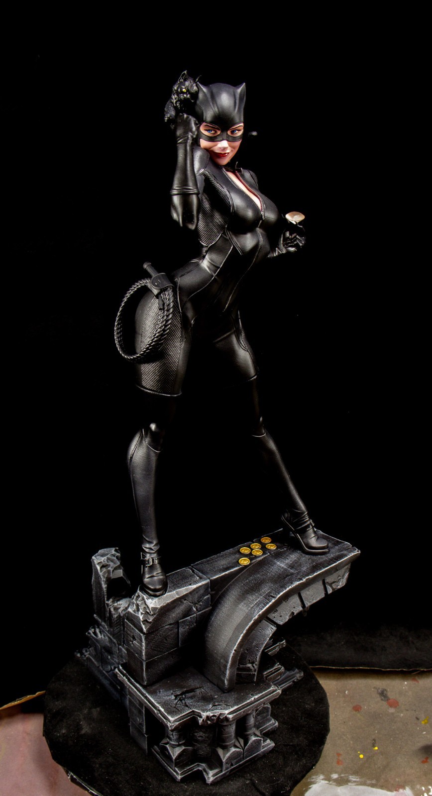 Catwoman Resin Figure Pro Painted 1/6 Scale + Signed COA