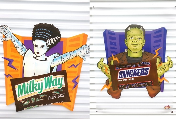 1997 M&M Mars Universal Monsters Halloween Banners Frankenstein & Bride 36x48
