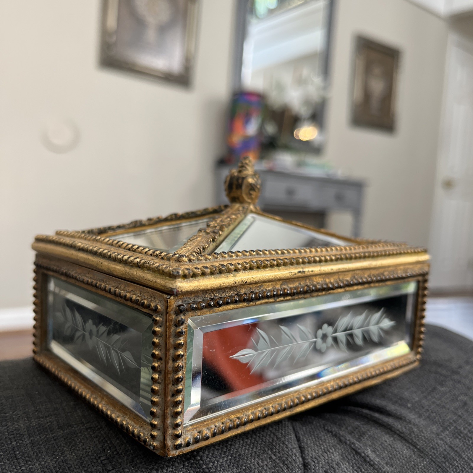 TWO'S COMPANY VTG BEVELED ETCHED MIRROR JEWELRY BOX GLASS GOLD TRINKET CASKET