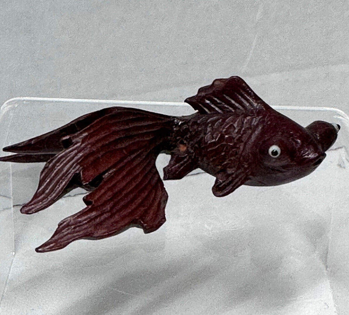 Vintage Small Carved Wood Rosewood Coy Fish Fighting Figurine w/ Glass Eyes