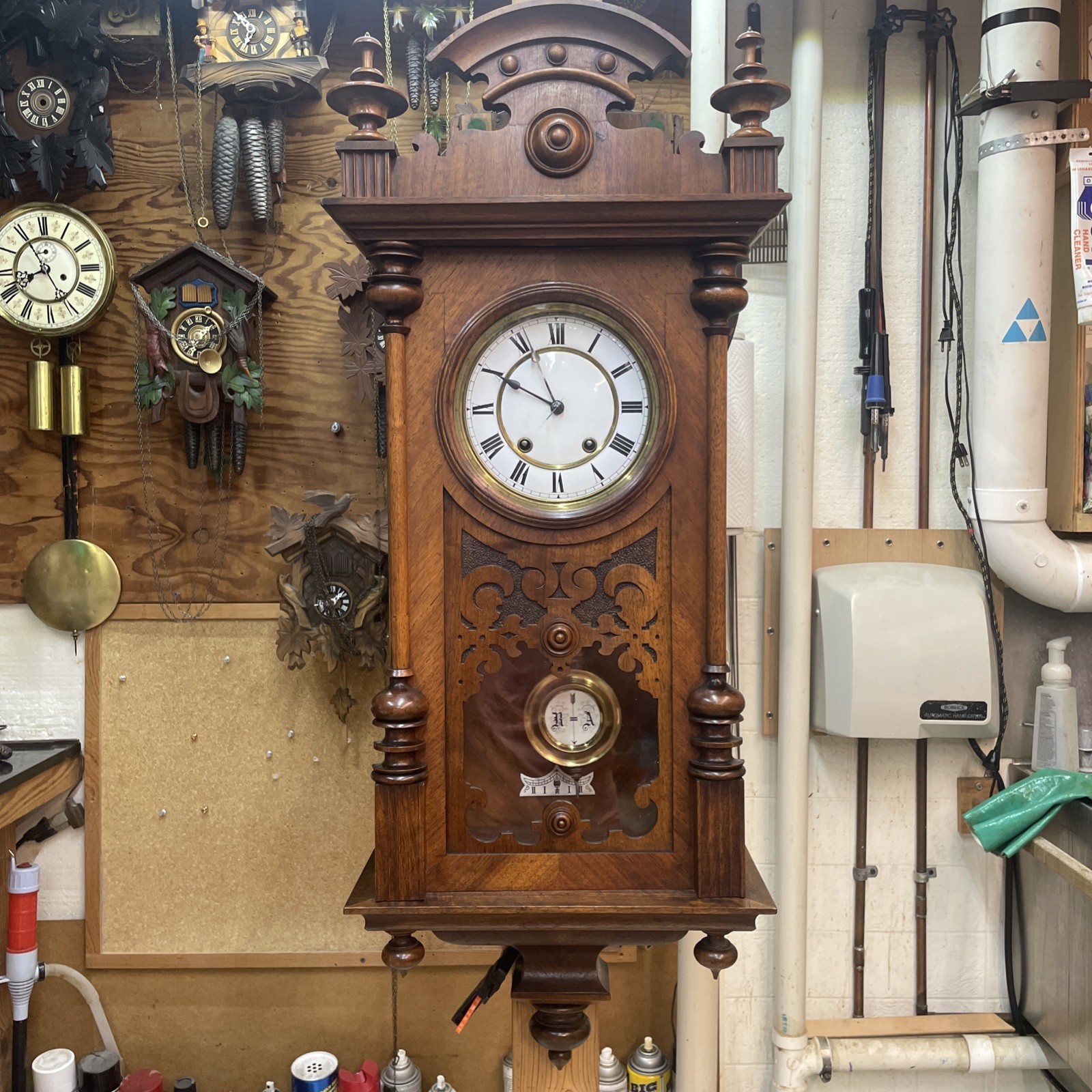Lenzkirch regulator Wall clock Quarter Hour Strike Hand Carved walnut 1 million
