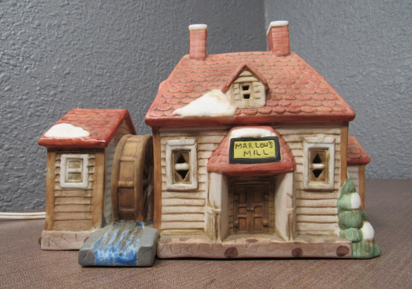 Vtg Colonial America Collection Marlow\'s Water Mill Porcelain 1990 Works Well