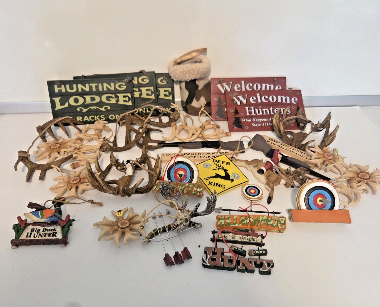 Huge Lot 31 Hunting Christmas Ornaments Deer Bow Antler Buck Lodge Decorations