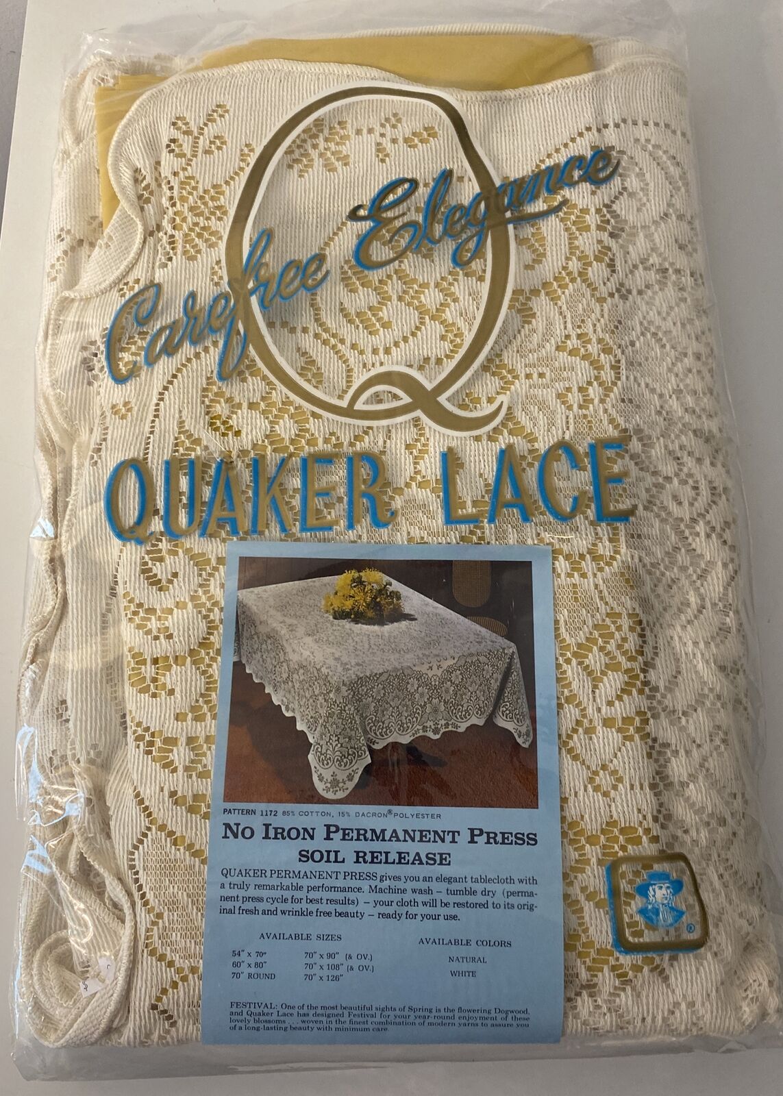 Vintage QUAKER LACE Tablecloth 72\