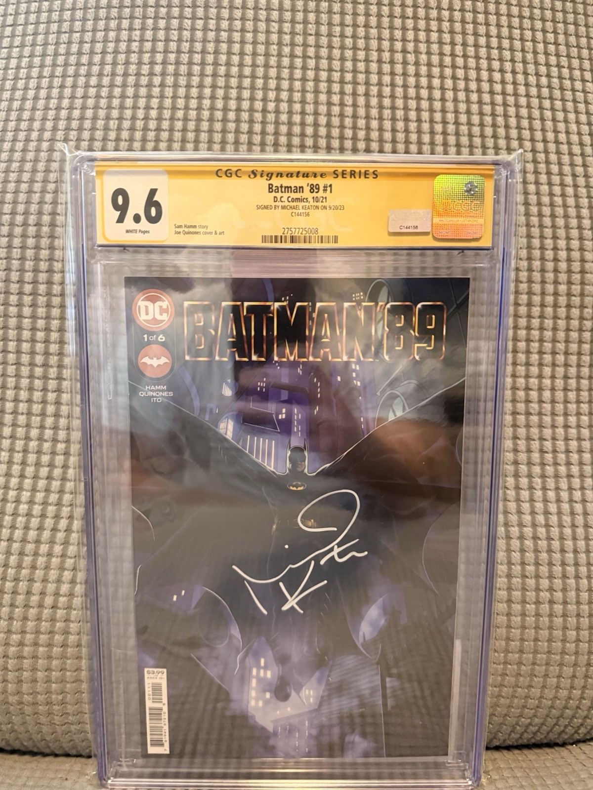 Batman 89 #1 C 9.6 CGC Signature Series signed Michael Keaton Batman 89 #1 C 9.6 CGC Signature Series signed Michael Keaton