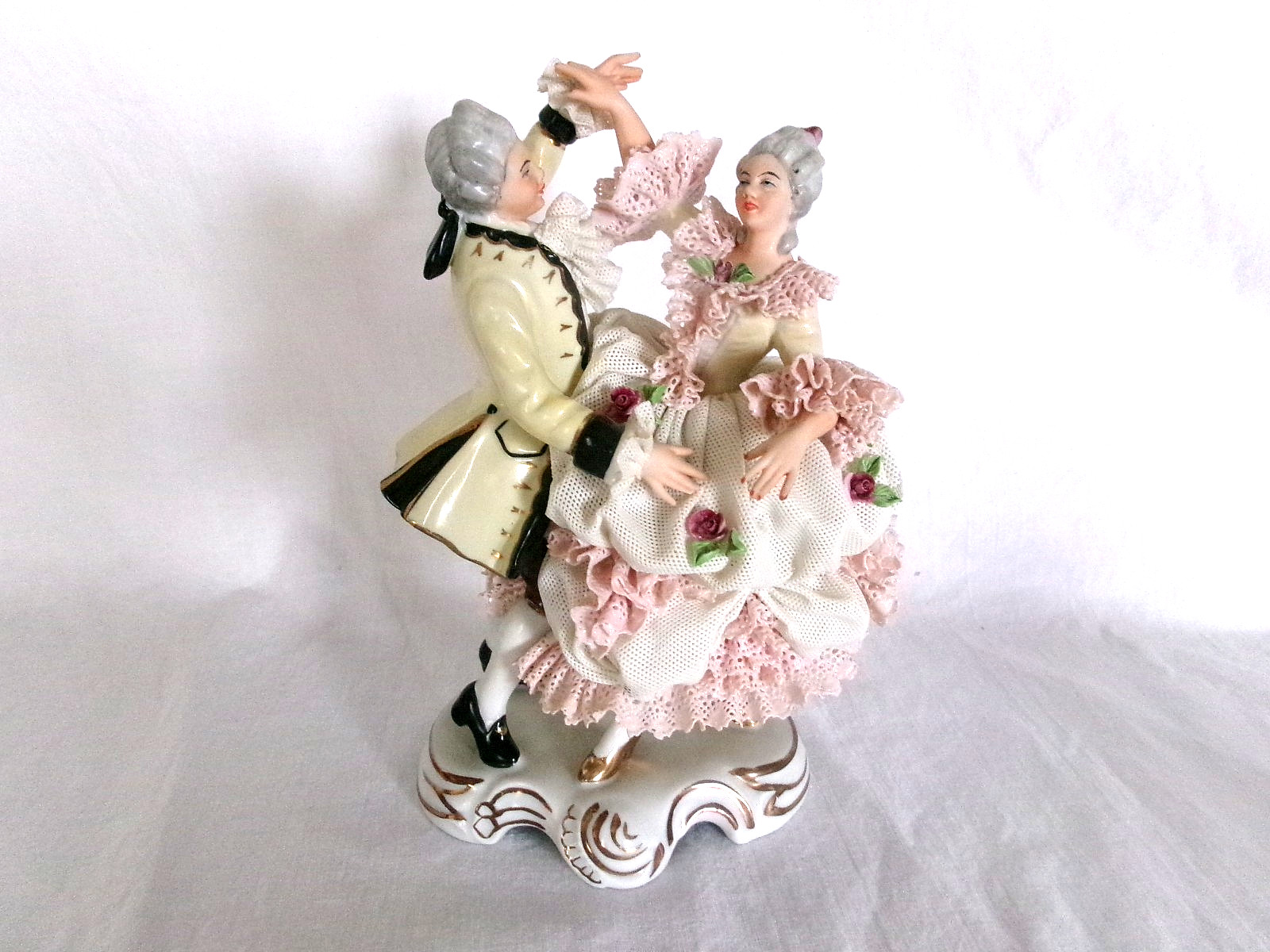 Vintage DRESDEN LACE MAN WOMAN WALTZ FIGURINE Intricate Detail Roses - Unsigned