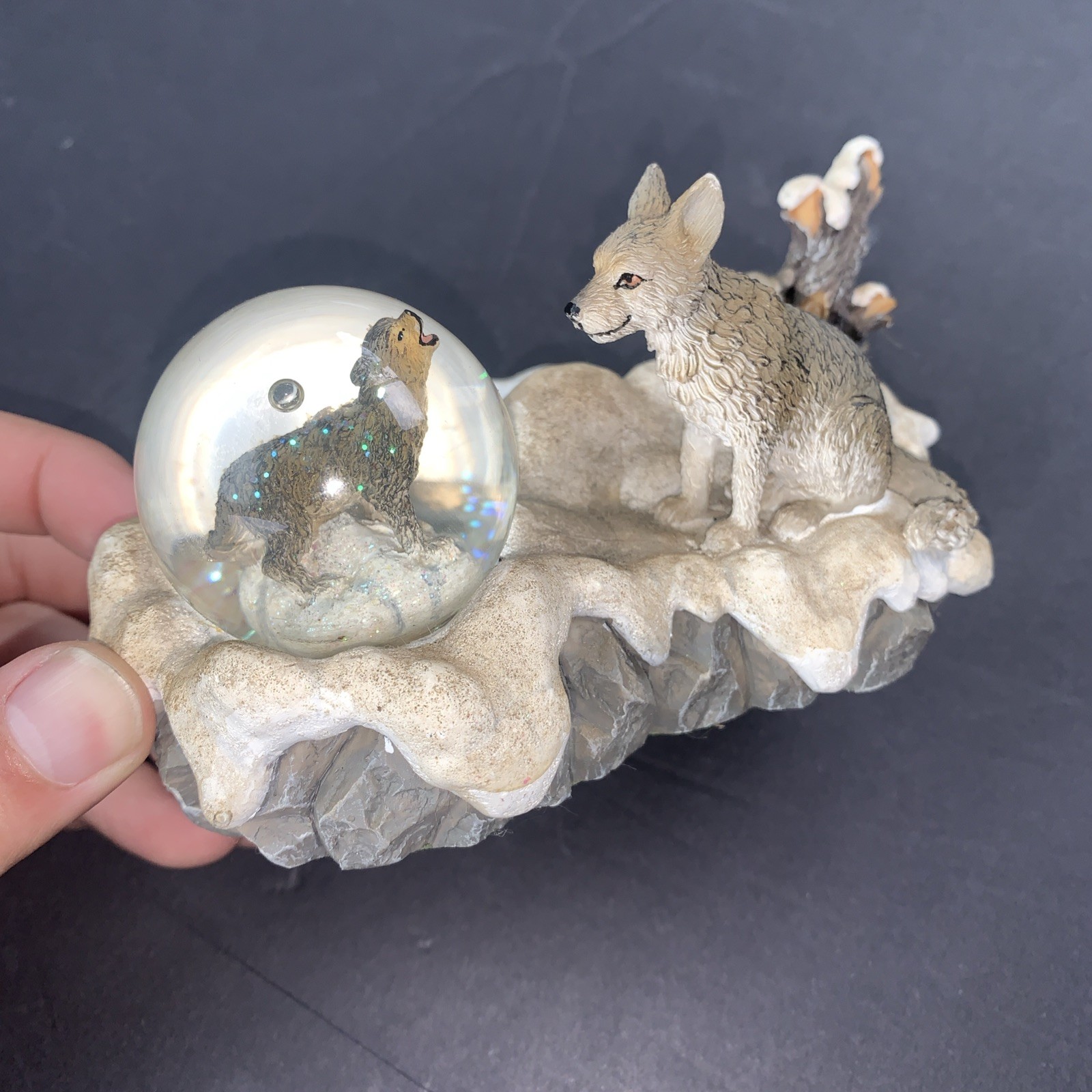 Wolf With Pup Snow Globe Cadona 1999 Winter Wildlife Cabin Decor Figurine