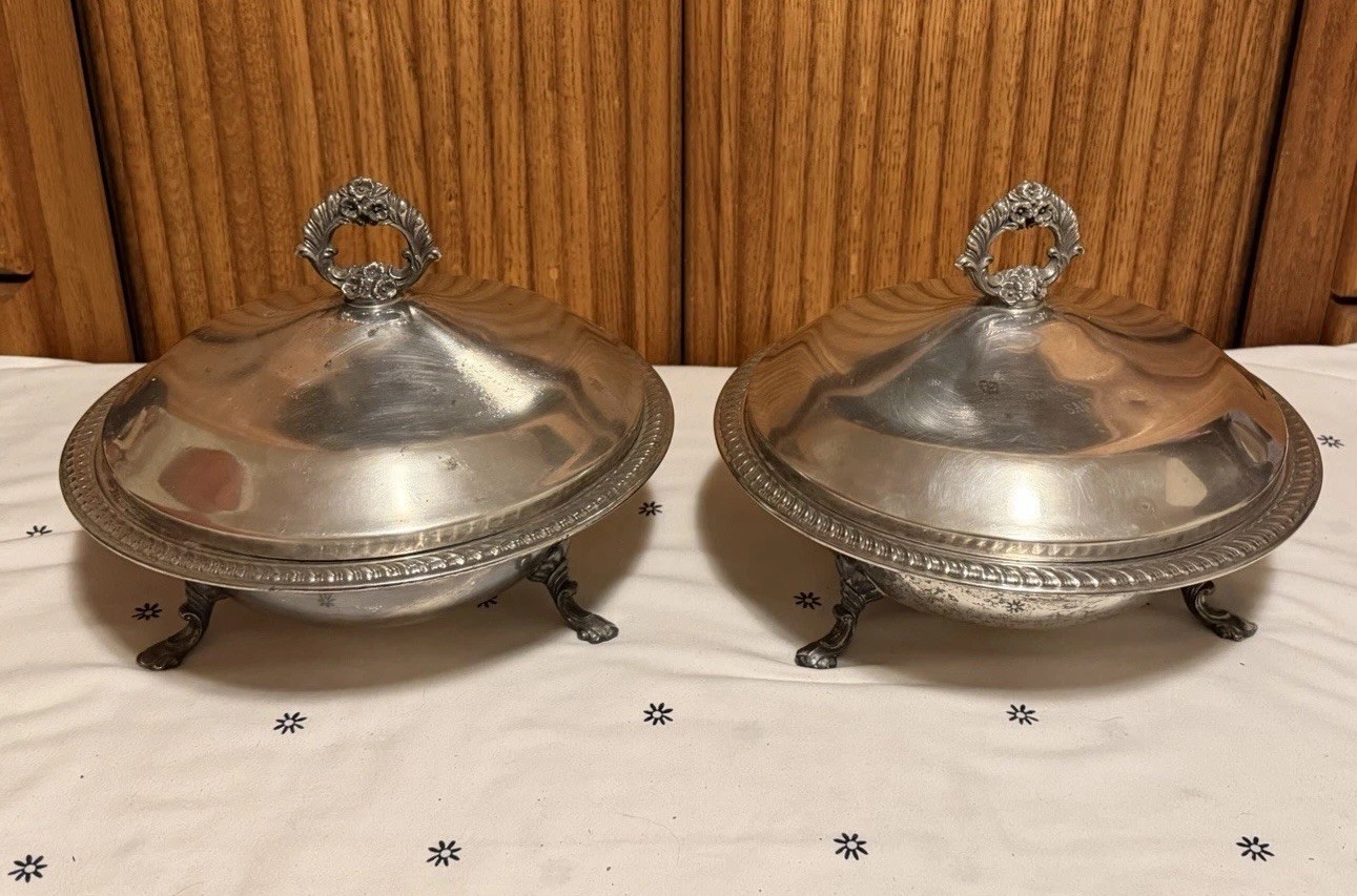 Set Of 2Vintage FB ROGERS Silver Plated Round Serving Dish W/ Lid & Pyrex Bowl