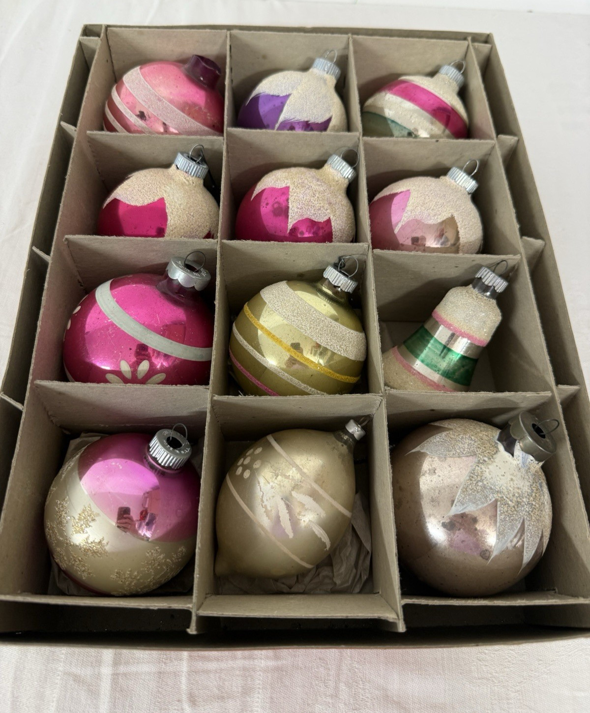 40s-50s Large Shiny Brite Mixed Set 12 Christmas Ornaments WWII box Made US of A