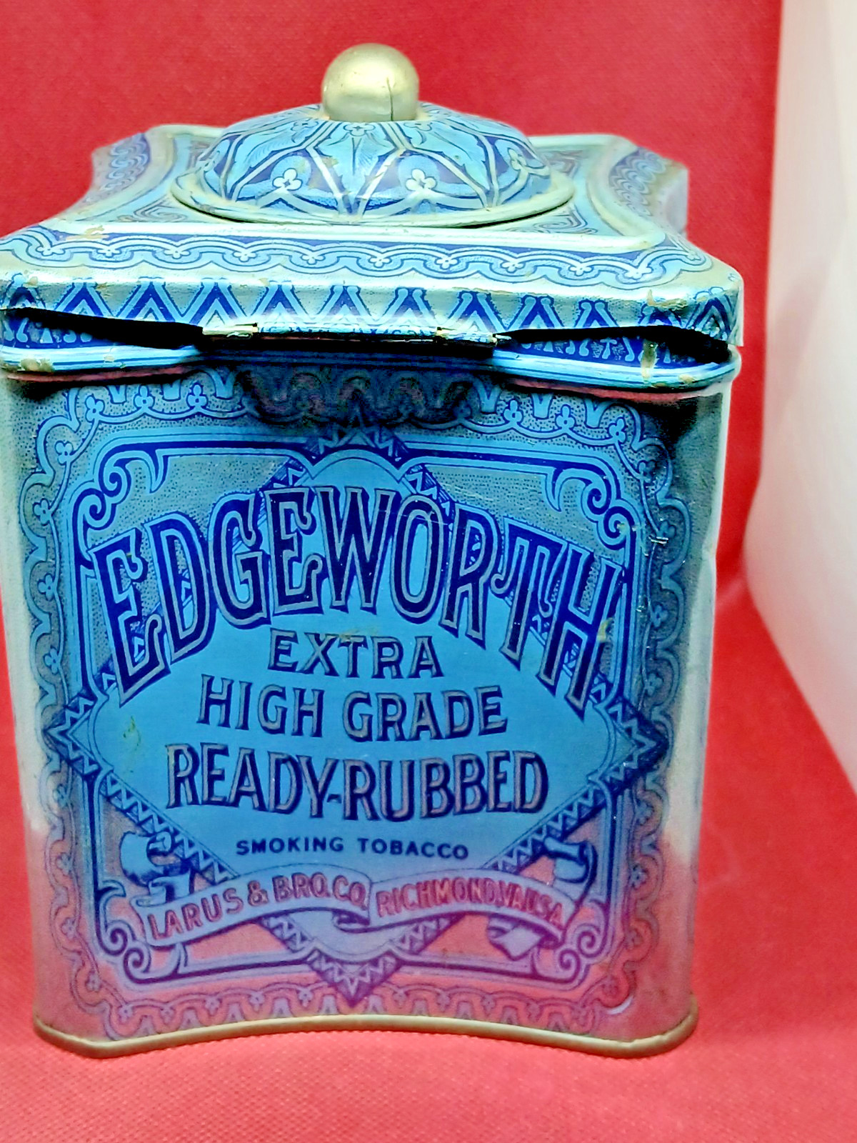ANTIQUE Edgeworth Extra High Grade Ready-Rubbed Tobacco Tin W/Dome Lid