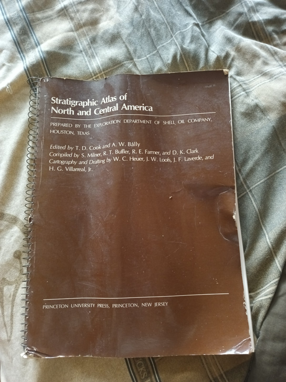 Vintage 1975 Stratigraphic Atlas North Central America Shell Oil Book Maps