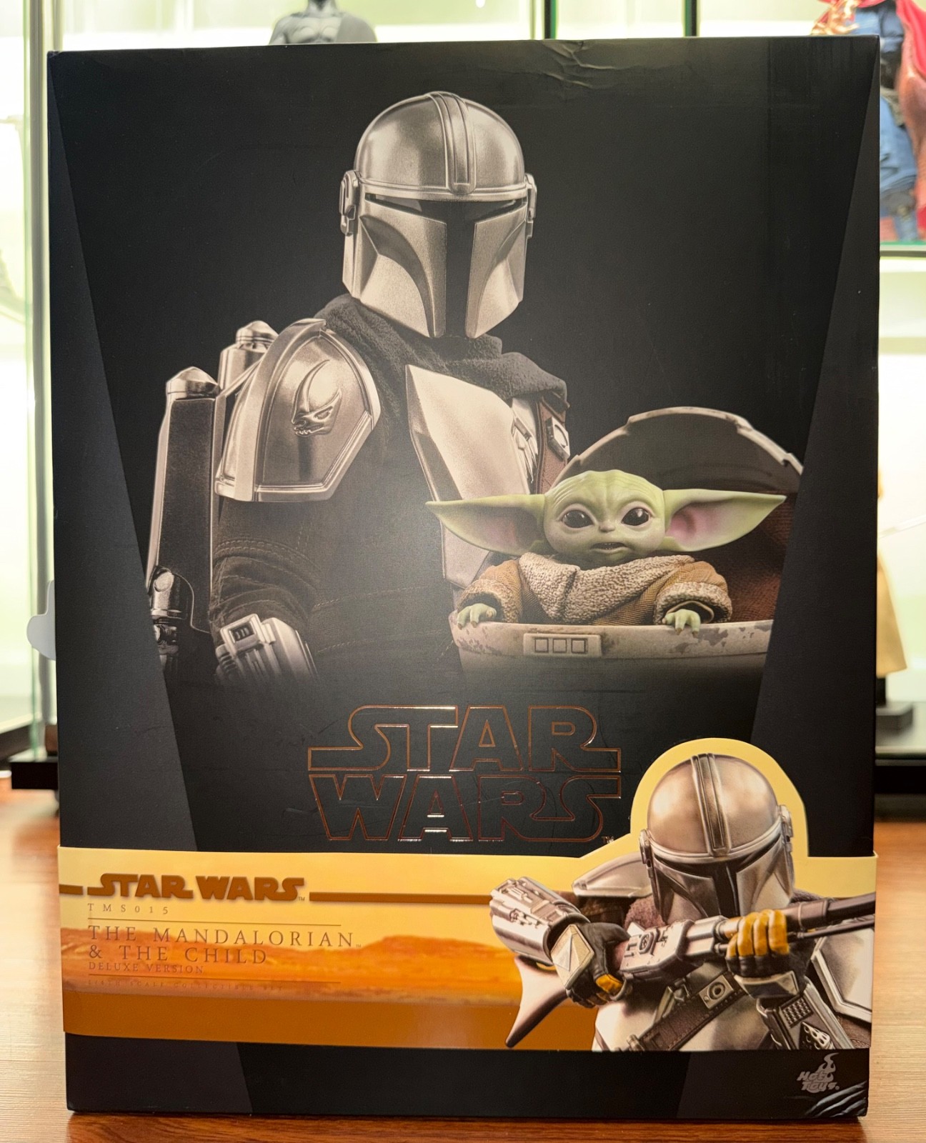 Star Wars Hot Toys - The Mandalorian and The Child (Deluxe Version) 1/6th