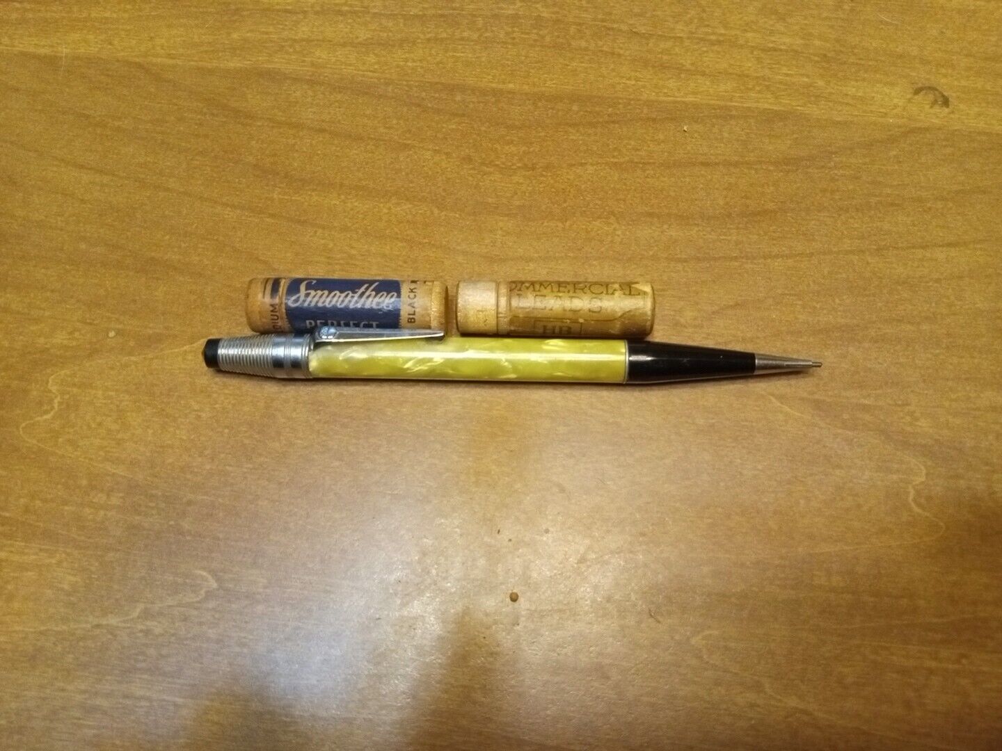 Vintage Durolite Mechanical Pencil 2 Extra Lead Works Great USA Rare Very Nice
