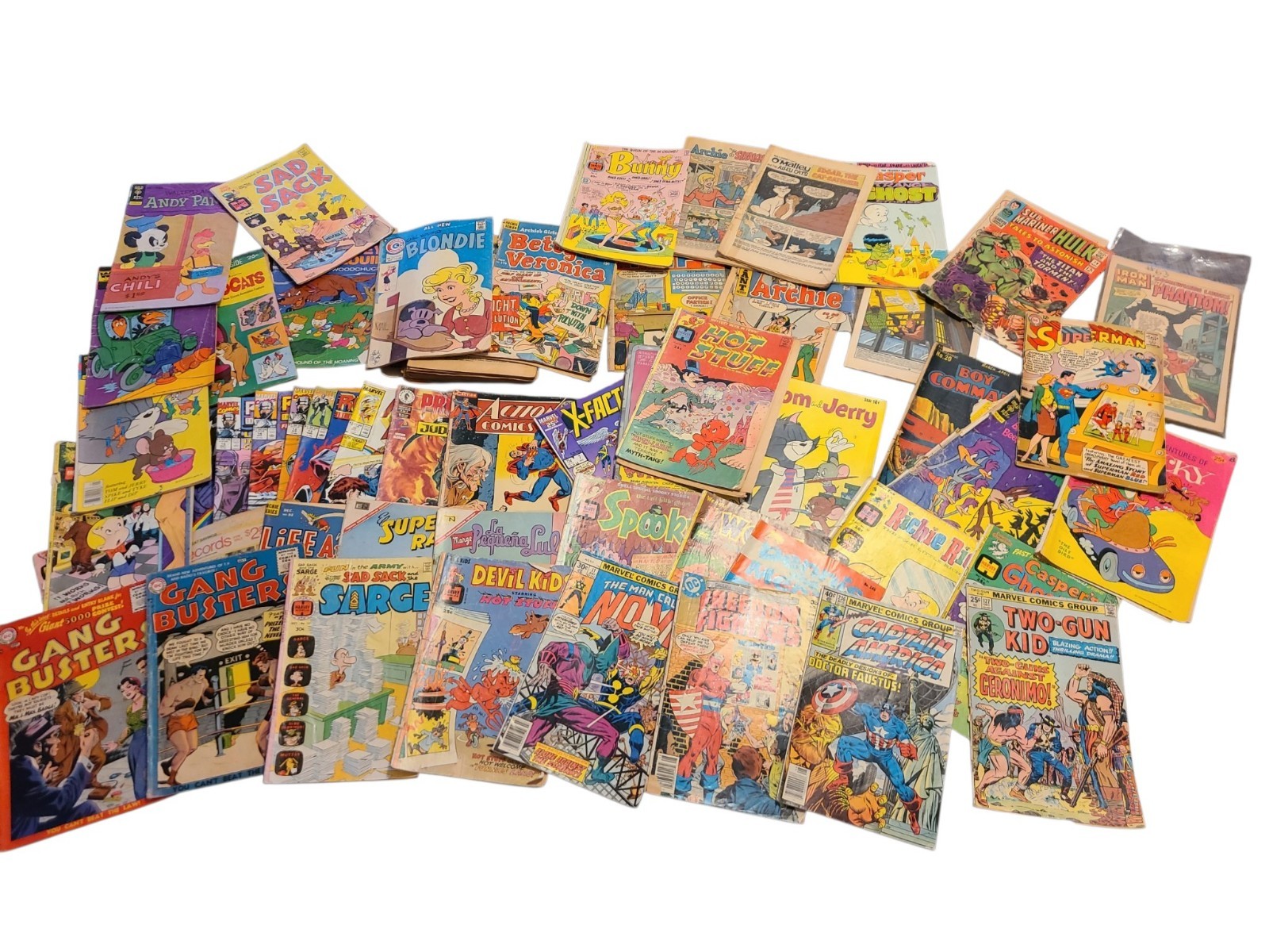 HUGE Lot of 40 Vintage Low Grade Coverless Comics Gold Silver And Bronze Age 