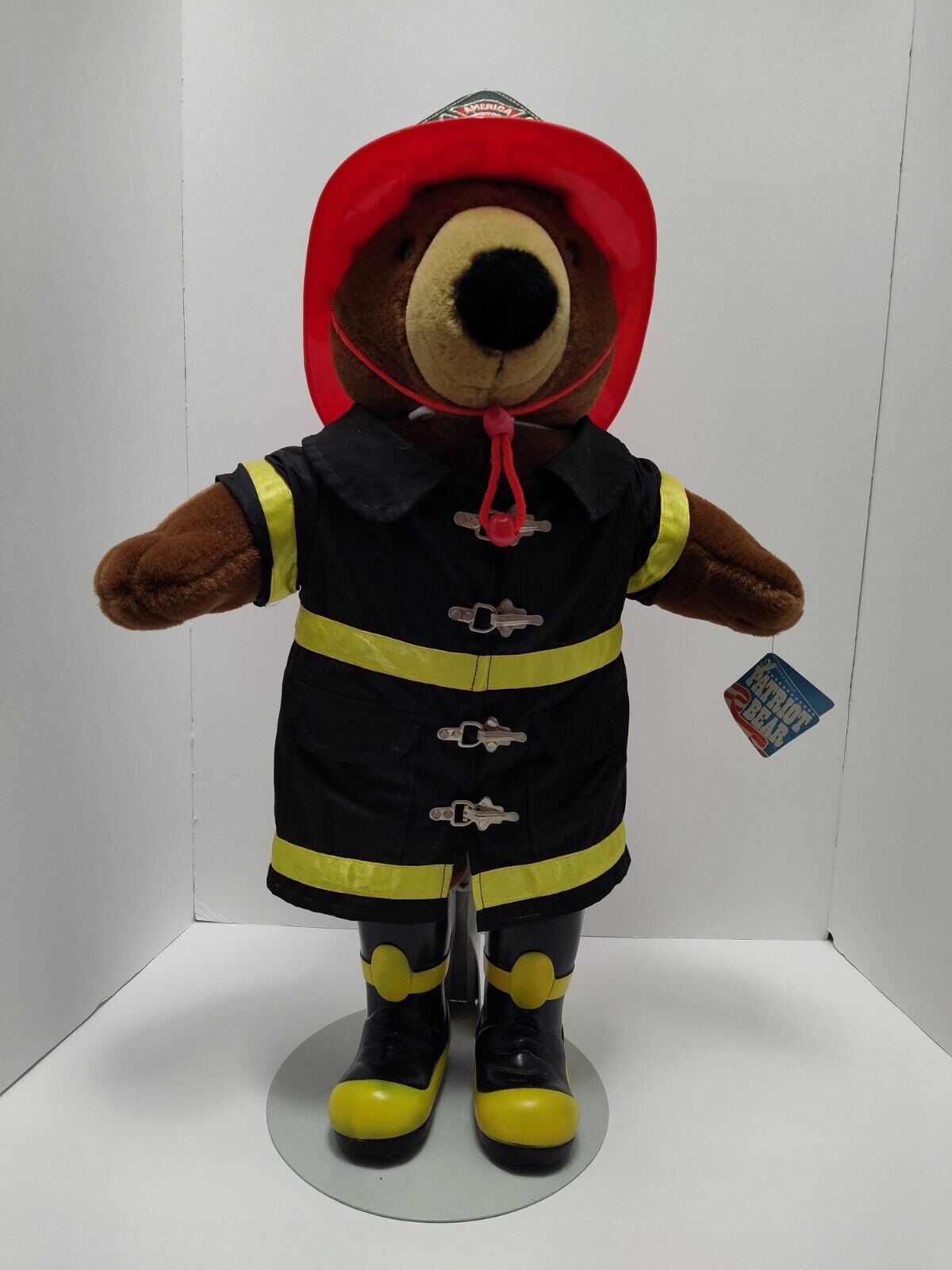 VINTAGE Firefighter ~Patriot Bear~ with Stand NOS WITH TAGS J.J. Wind Inc. 1994