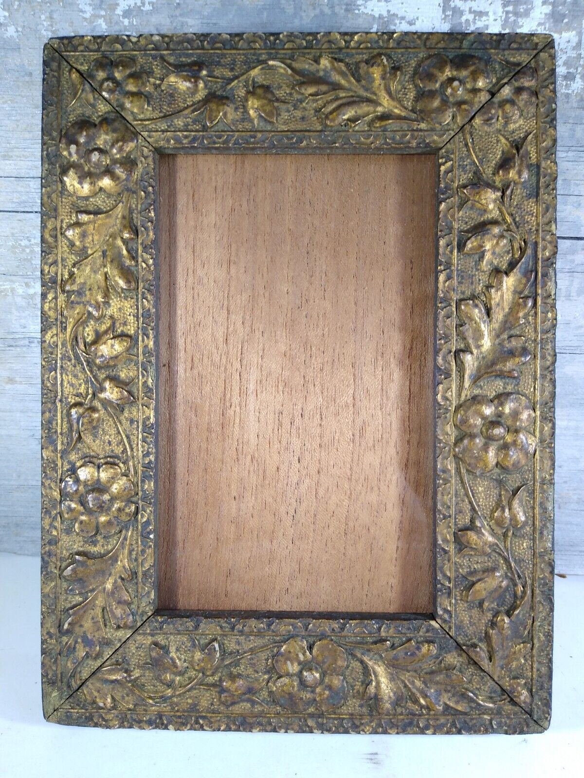 Small Ornate Antique Picture Frame Fits 4 1/8 x 6 5/8\