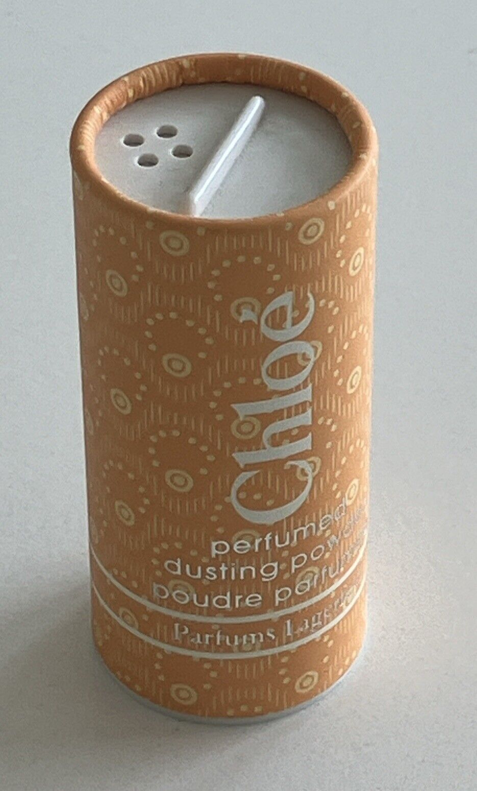NEW Vintage CHLOE Perfumed Dusting Powder .5 oz 14g