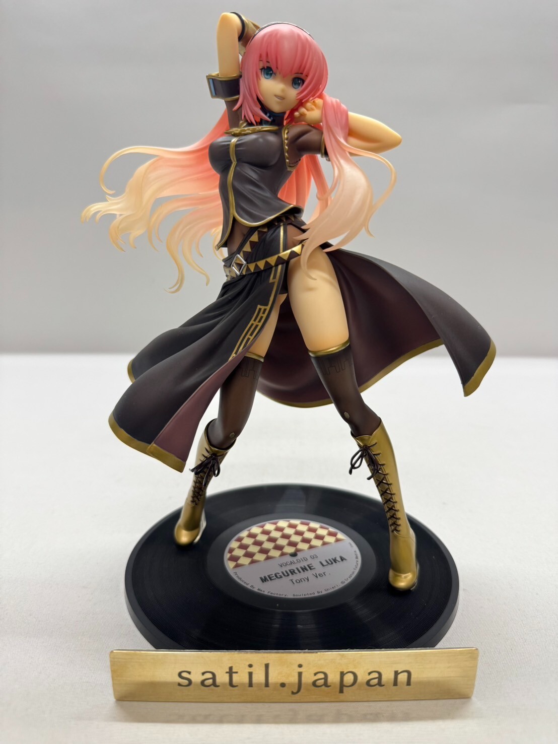 NO BOX Max Factory Character Vocal Series 03 Megurine Luka Tony ver. 1/7 Figure