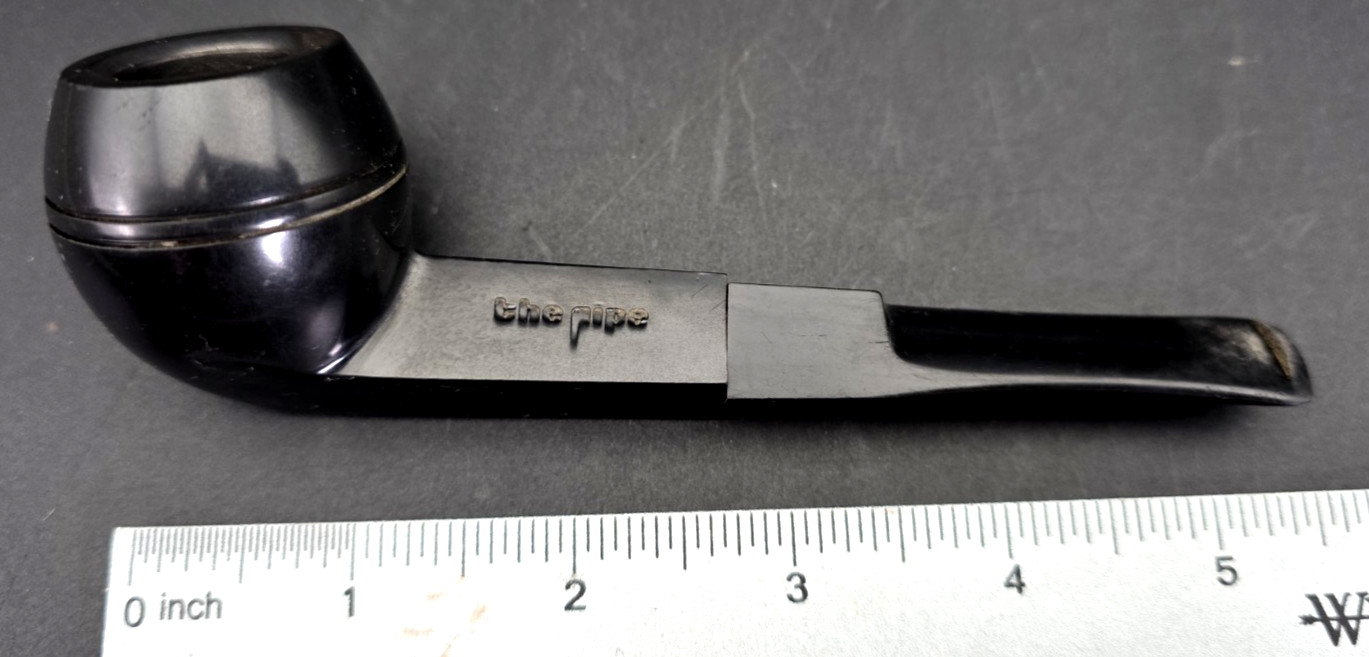 Vintage THE PIPE Black Tobacco Smoking Pipe  