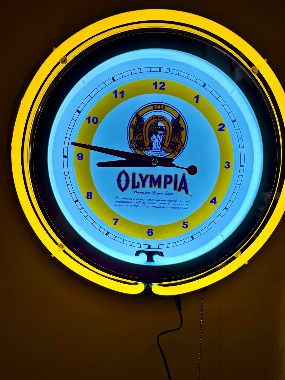 OLY Olympia Beer Washington Bar Man Cave Neon Retro Advertising Clock Sign