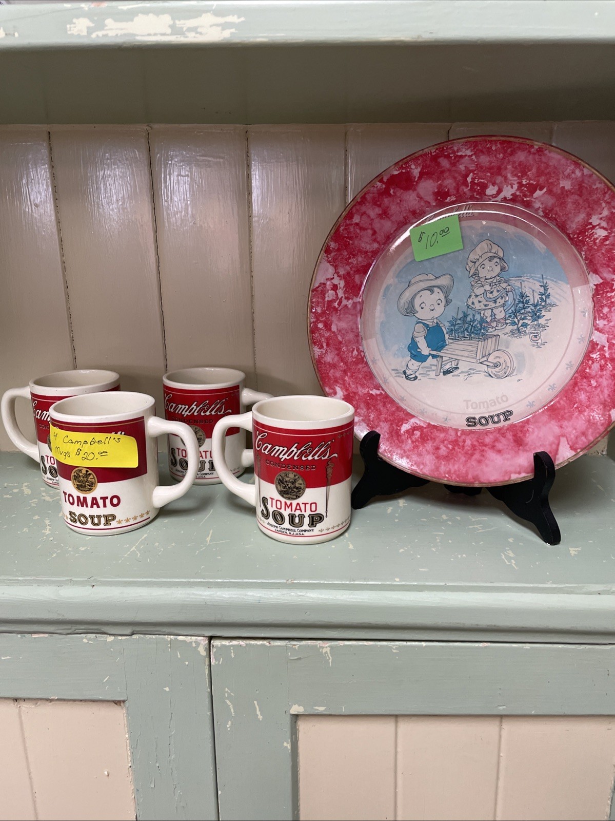 Campbell’s Plate And 4 Cups