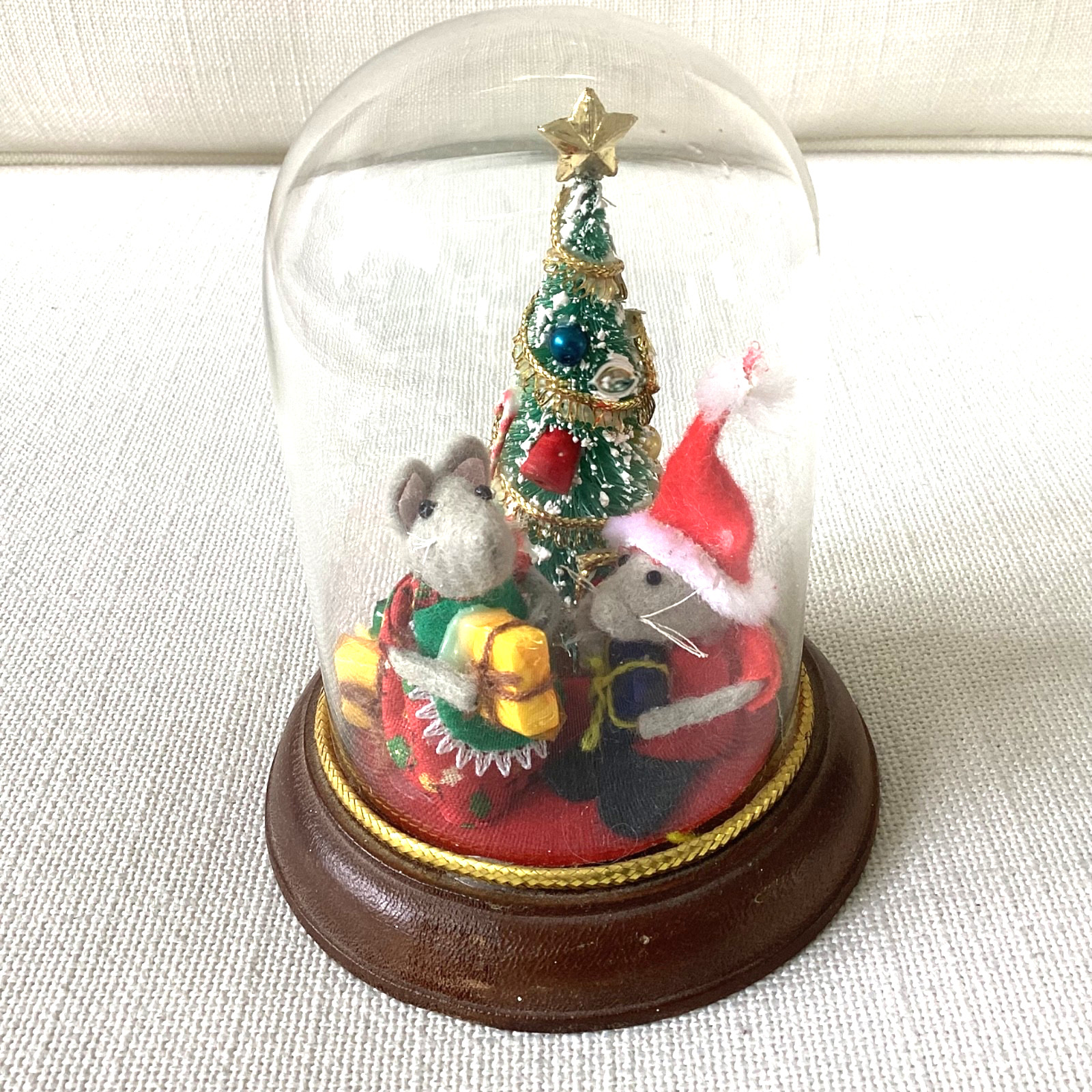 VTG BRINN'S Brinns Santa+Wife Mice under Glass Dome-w/Sticker/READ