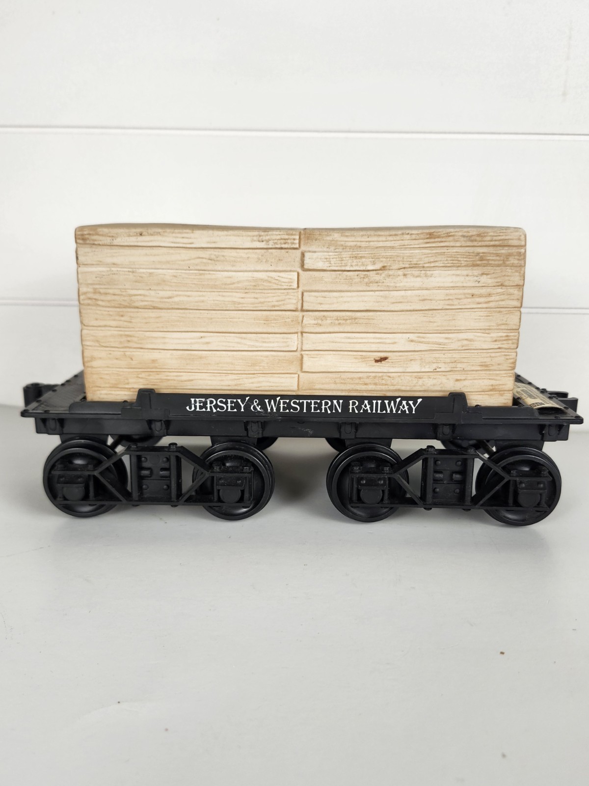 Vintage 1986 Jim Beam Jersey and Western Railway Lumber Car Train Decanter