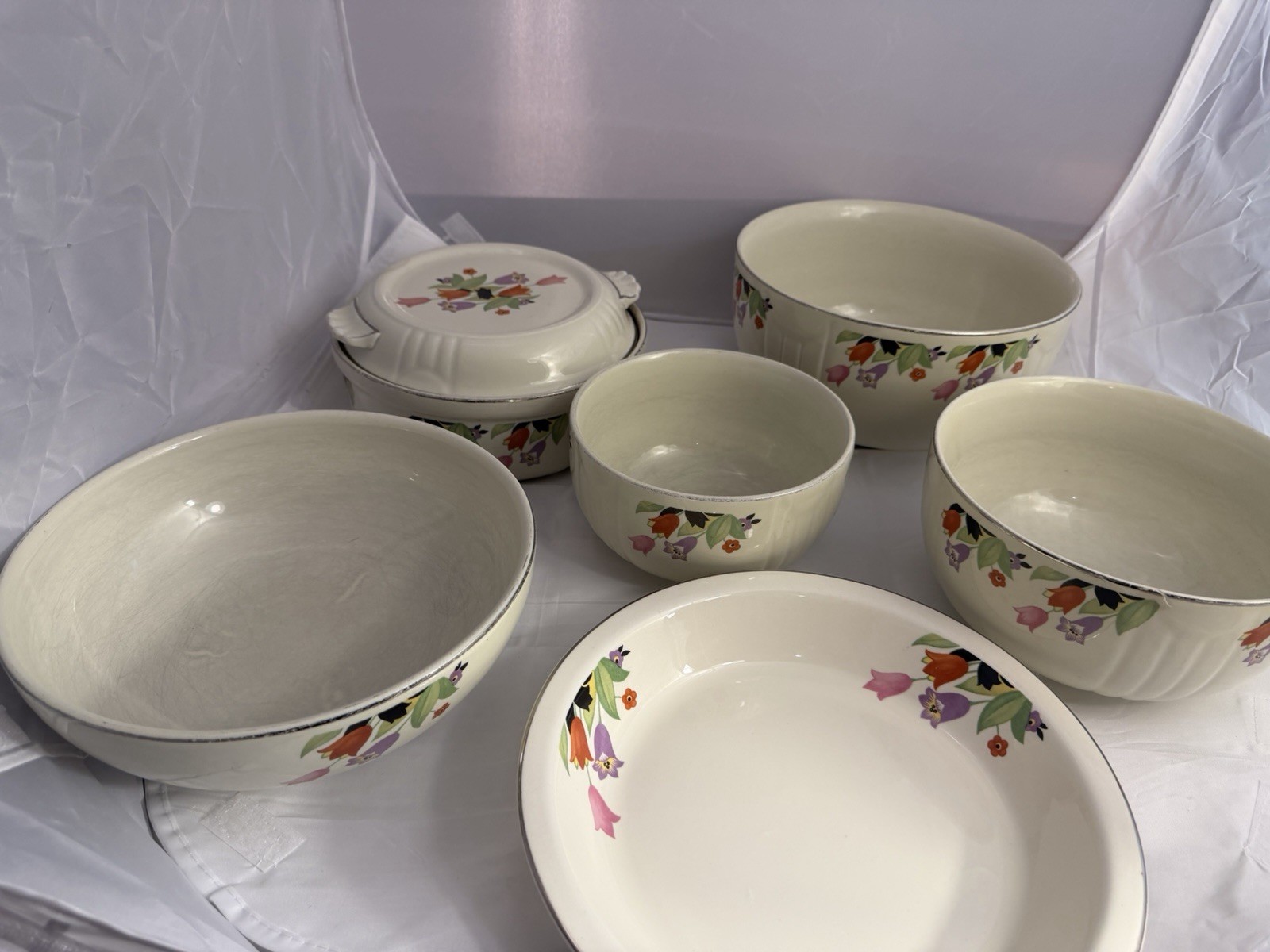 Vtg Hall’s Superior Crocus Radiance Covered Casserole Dish Bowl Plates Lot 1930s