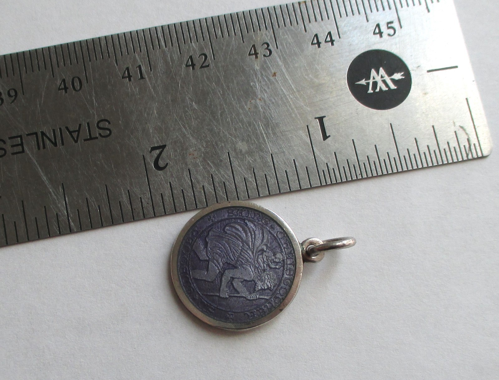 7/8in VINTAGE STERLING SILVER PURPLE ENAMEL THOMAE SAINT CHRISTOPHER MEDAL