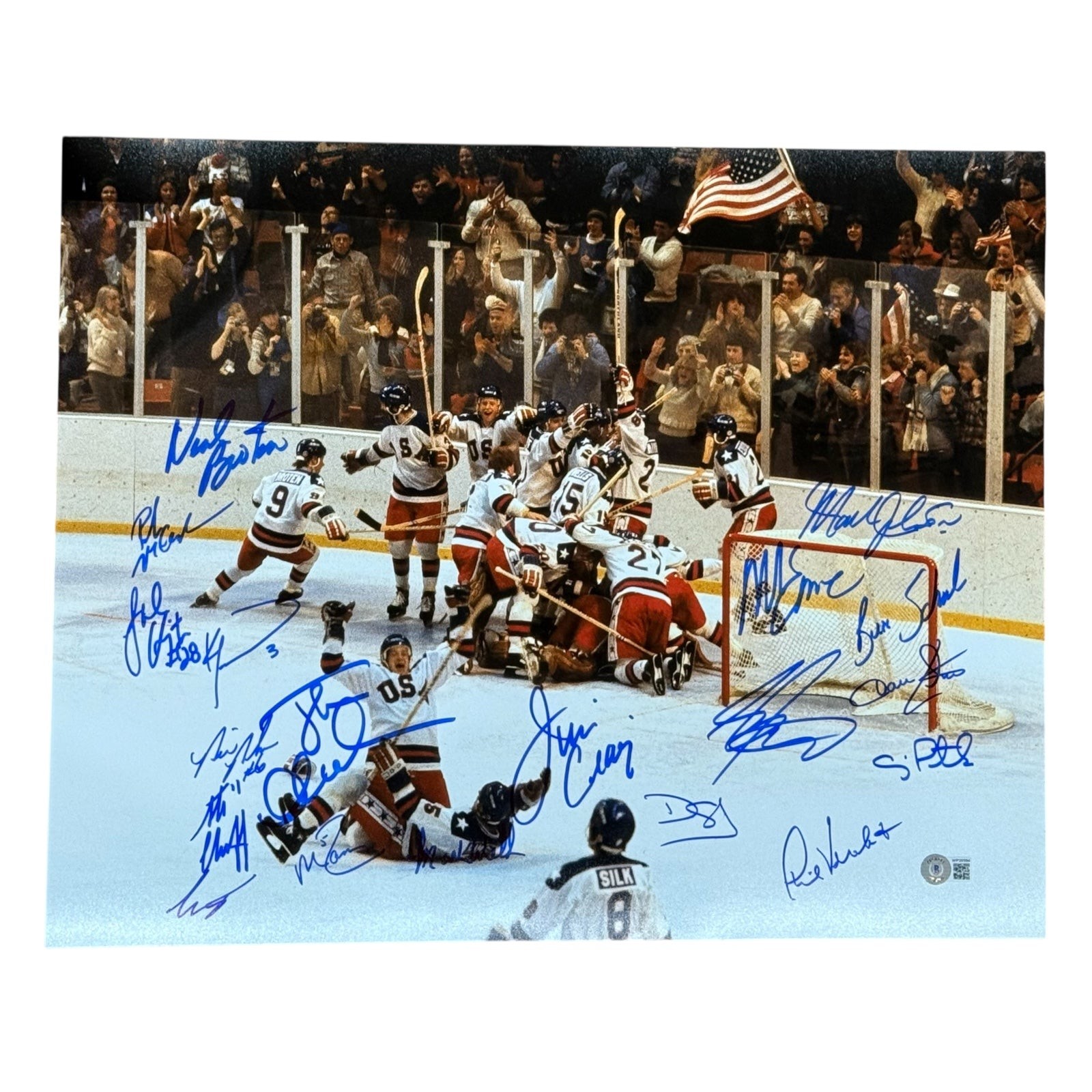 1980 U.S. Olympic Hockey Team Autographed (Miracle On Ice) 16x20 Photo - 18 Team