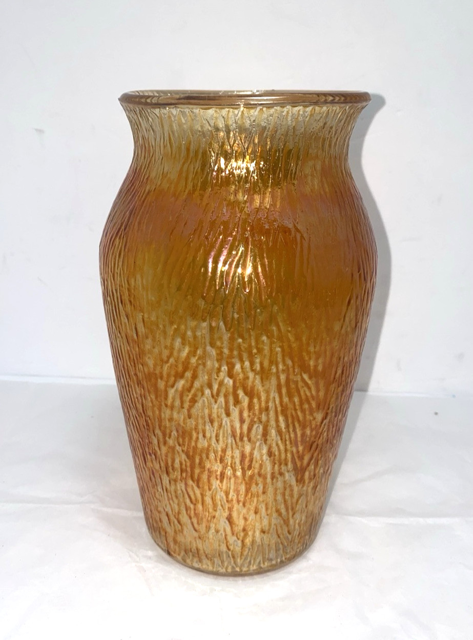 VTG Jeannette Marigold Carnival Glass Tree Bark 7.5\