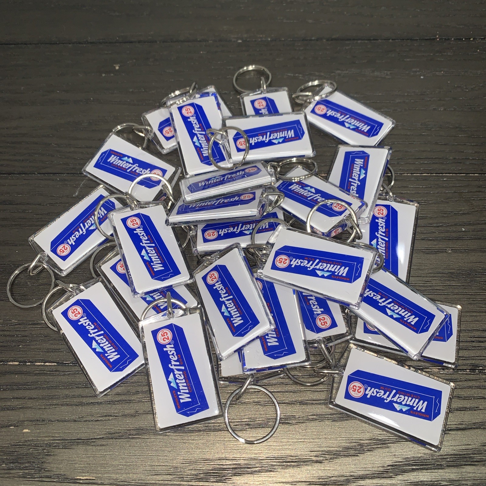 25 VTG Wrigley\'s Winterfresh 25 cents Chewing Gum Promo Key Chains 1994 New NOS