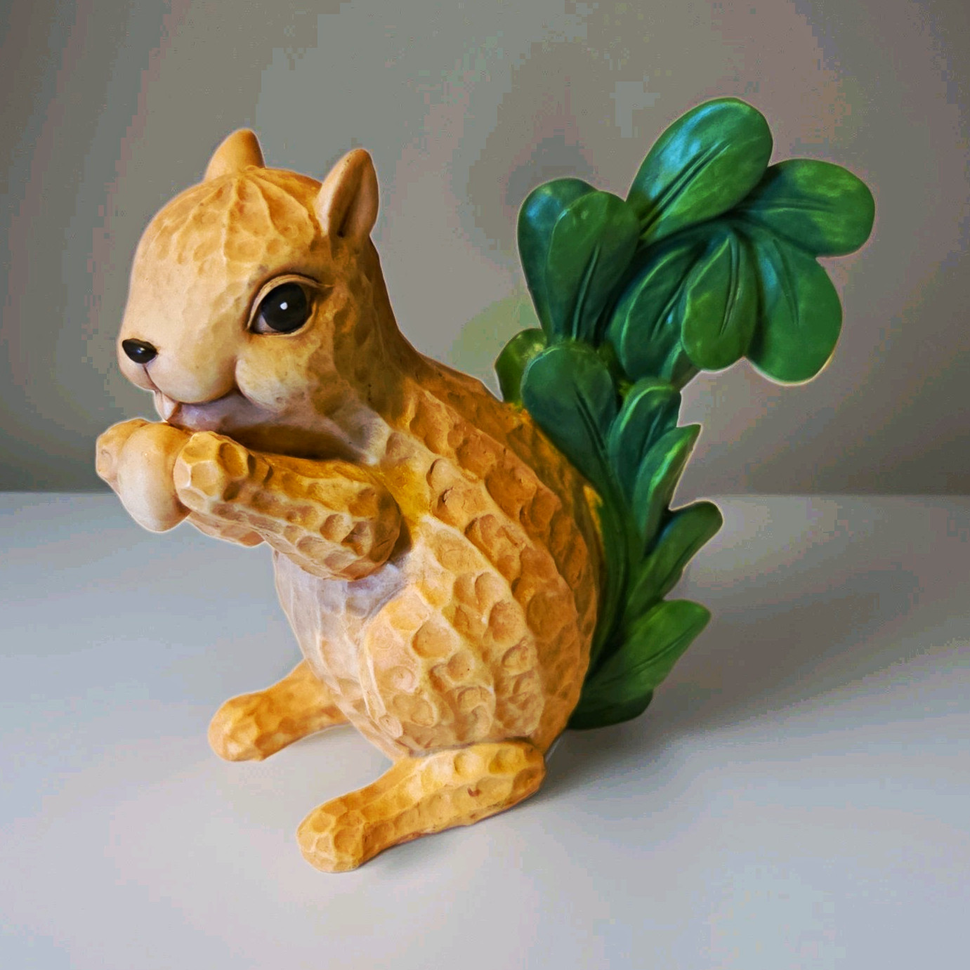 Enesco Home Grown Peanut Squirrel Figurine 4020983 Holy Grail Rare Retired 2010