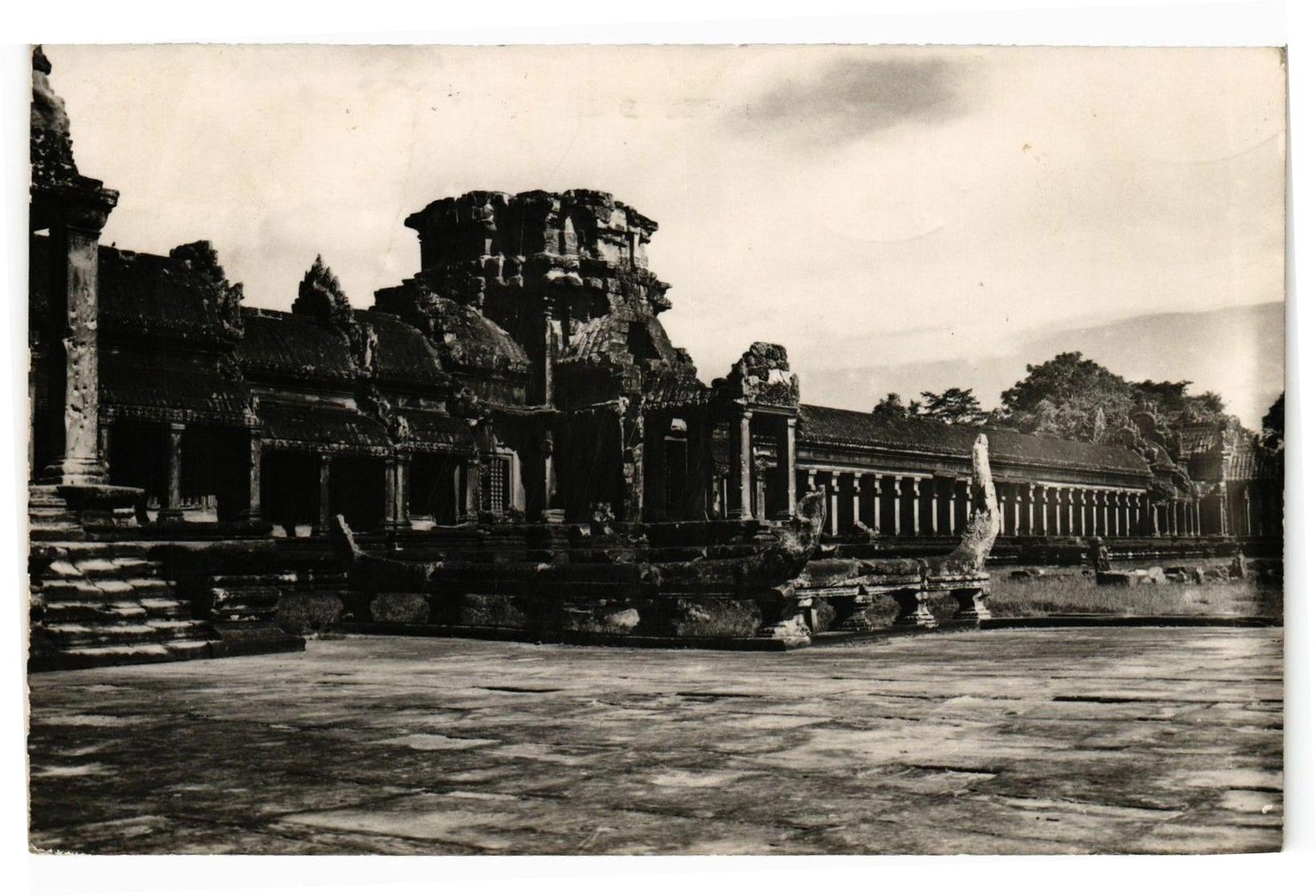 CPA AK CAMBODGE INDOCHINA Librairie centrale - Editeur p.penh (190880)
