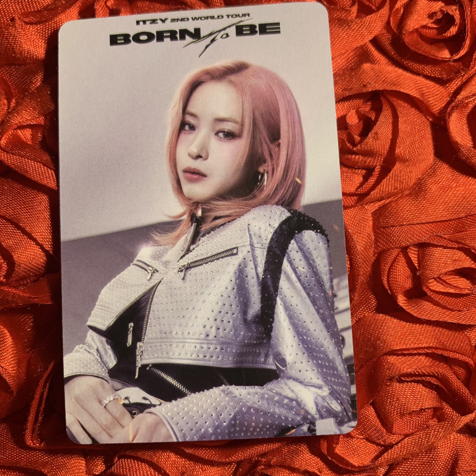 Ryujin ITZY Algorhythm Edition Celeb K-POP Girl Photo Card Pink Short