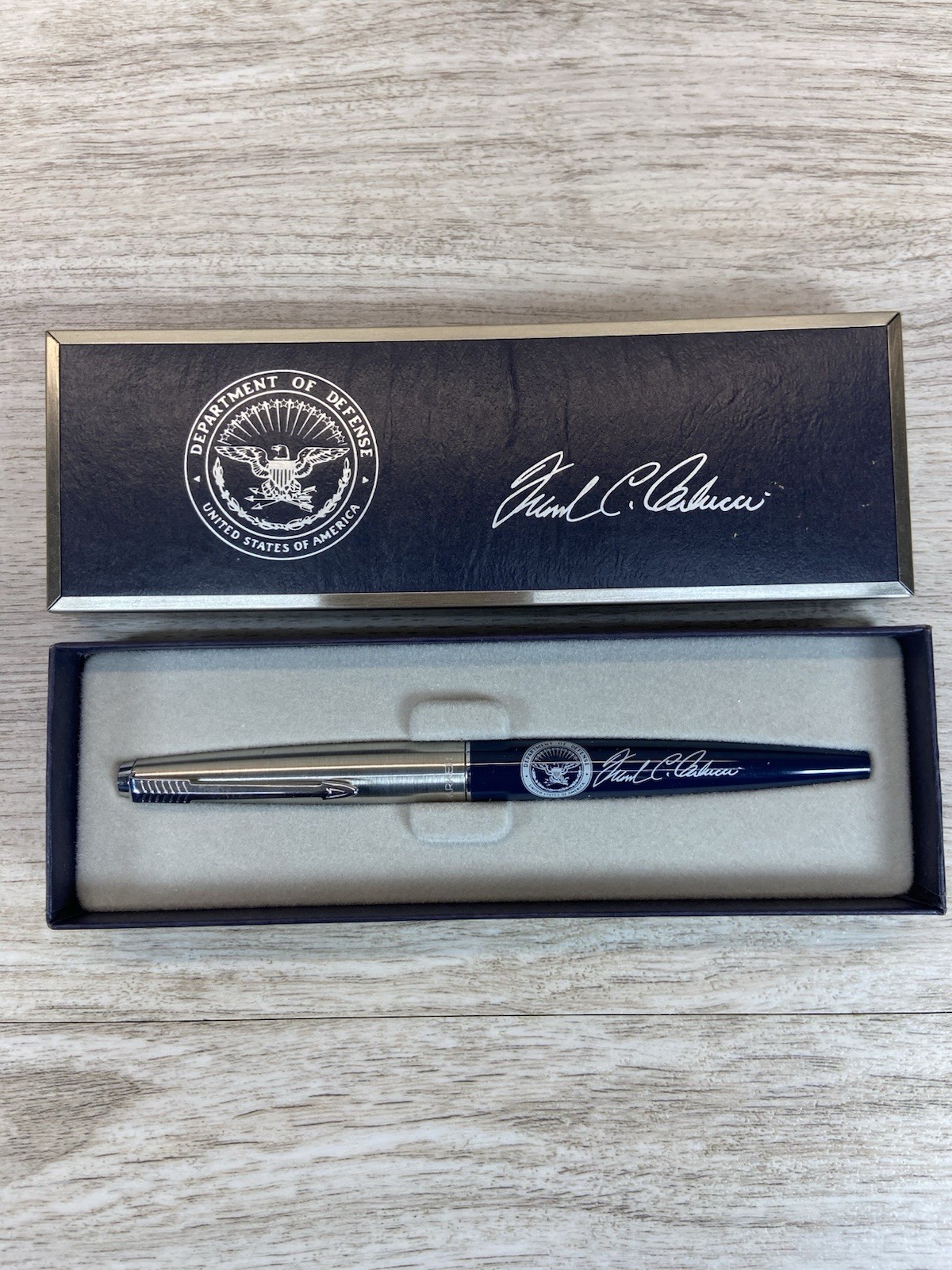 Frank C Carlucci Secretary of Defense Parker Pen Gift Black Ink Vintage In Box