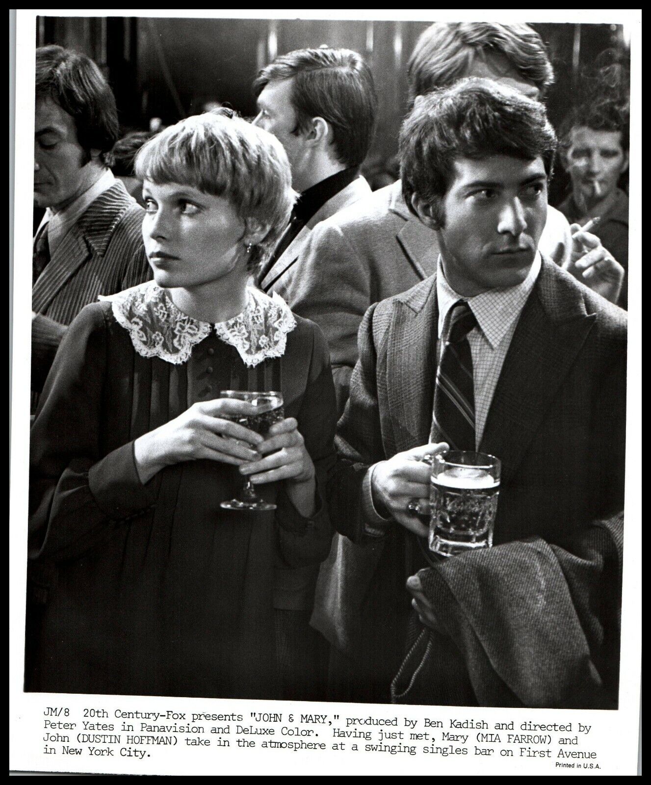 Dustin Hoffman + Mia Farrow in John and Mary (1969) ORIGINAL VINTAGE PHOTO M 74