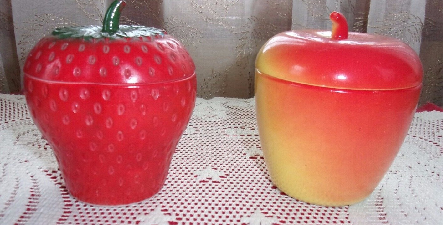 vntg Hazel Atlas painted milk glass apple & strawberry jam jelly jars w lids GUC vntg Hazel Atlas painted milk glass apple & strawberry jam jelly jars w lids GUC
