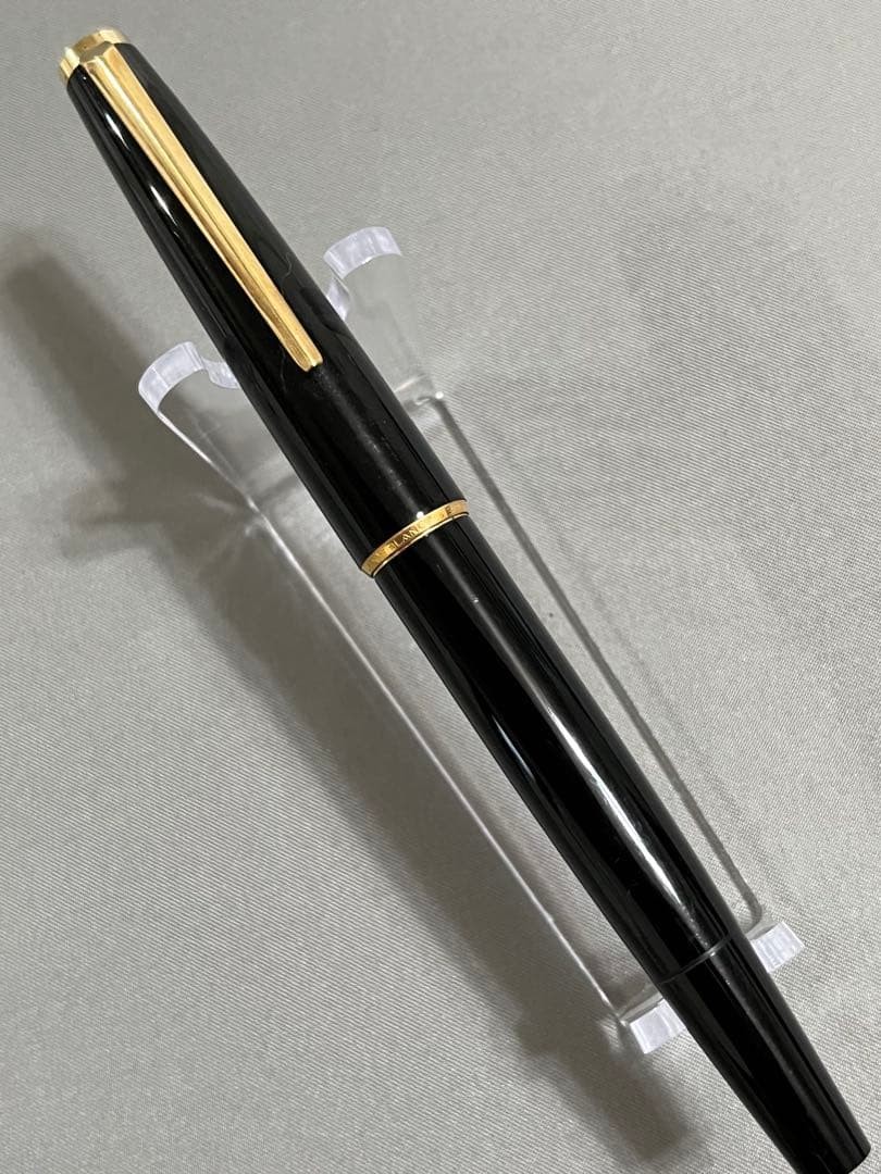 MONTBLANC 320 Vintage Fountain Pen Old Stock Double Star Gold Trim Unused Japan