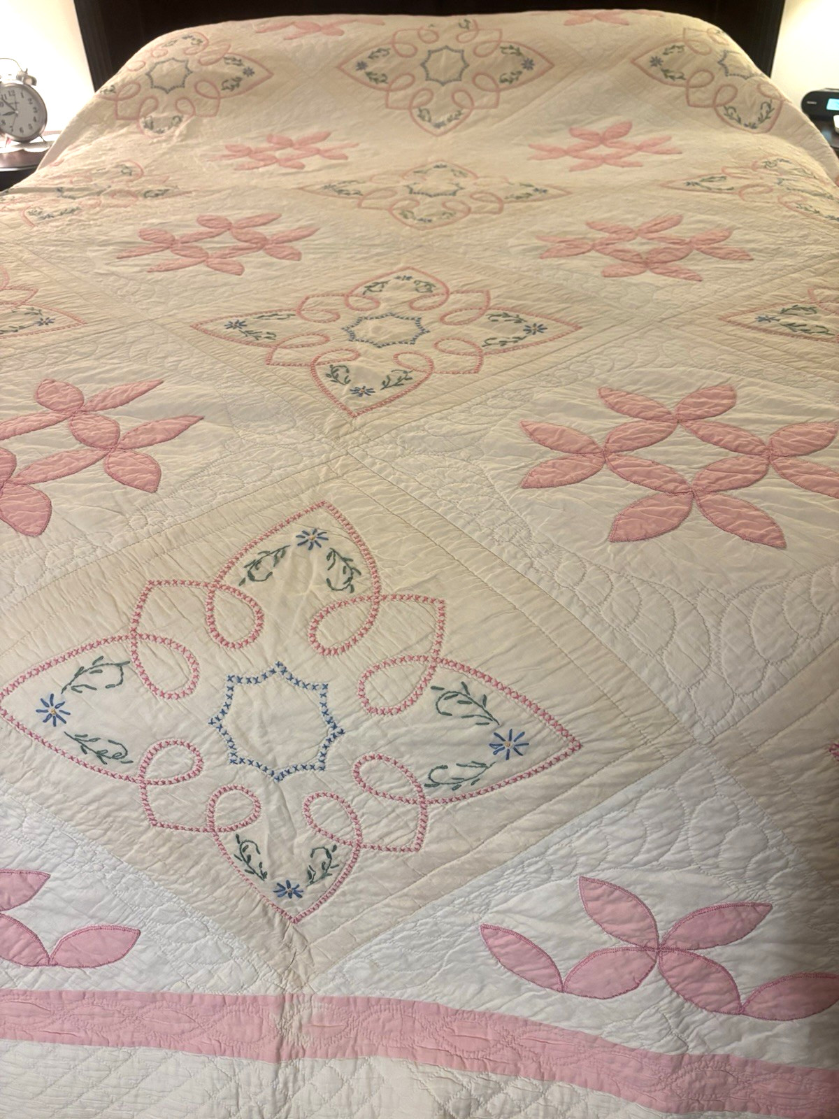 Really Nice Handmade Apliqued & Embroidered Pink Quilt - Pink 80\