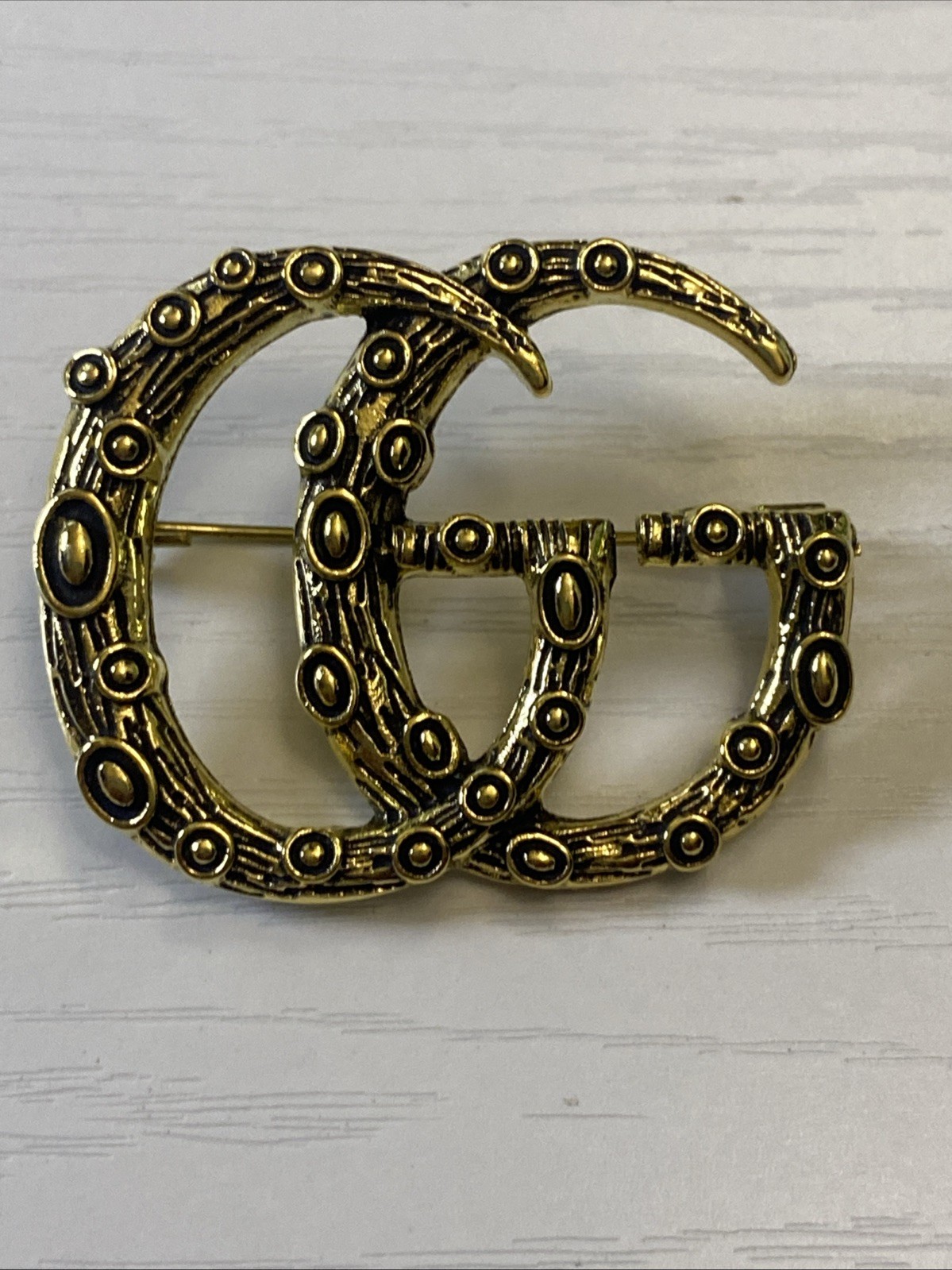 Gucci Luxury Elegant Brooch Pin