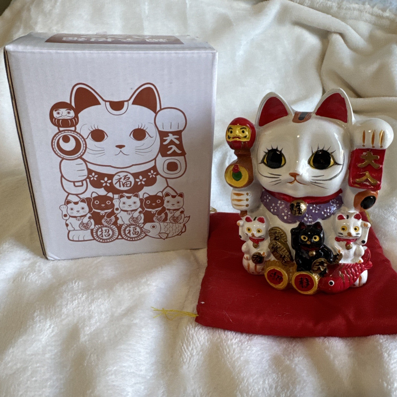 Vintage JAPANESE MANEKI NEKO Vintage JAPANESE MANEKI NEKO