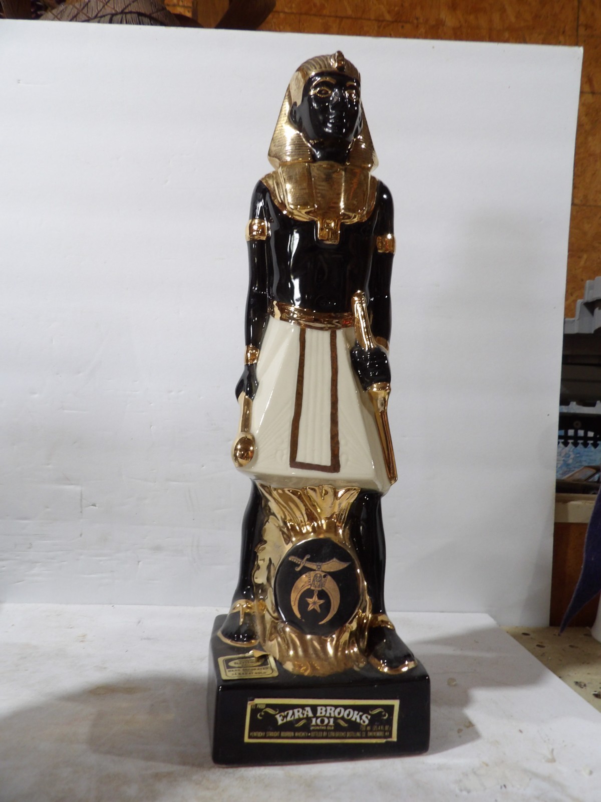 Ezra Brooks Shriner's  1979 Imperial Council Masonic King Tut Guard Decanter