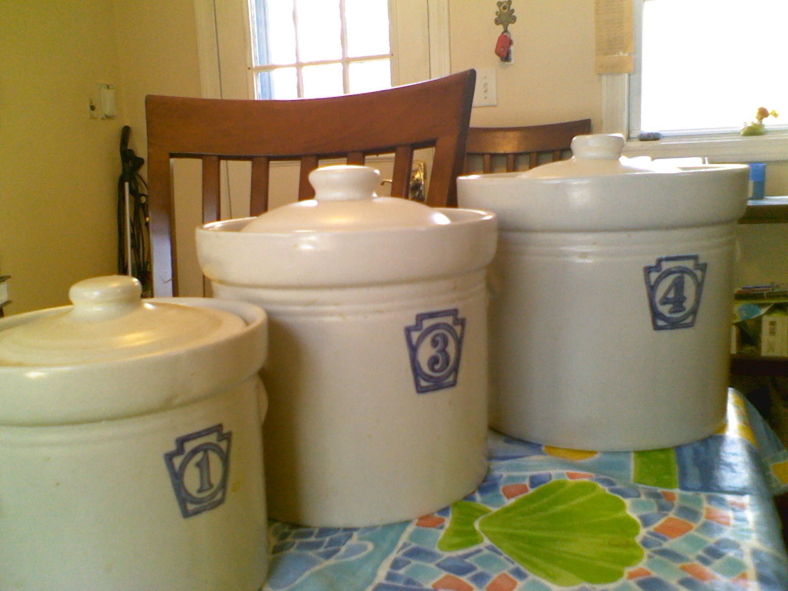 Pfaltzgraff Yorketowne Keystone Blue Number Canisters (3 ) With Lids # 1 # 3 #4